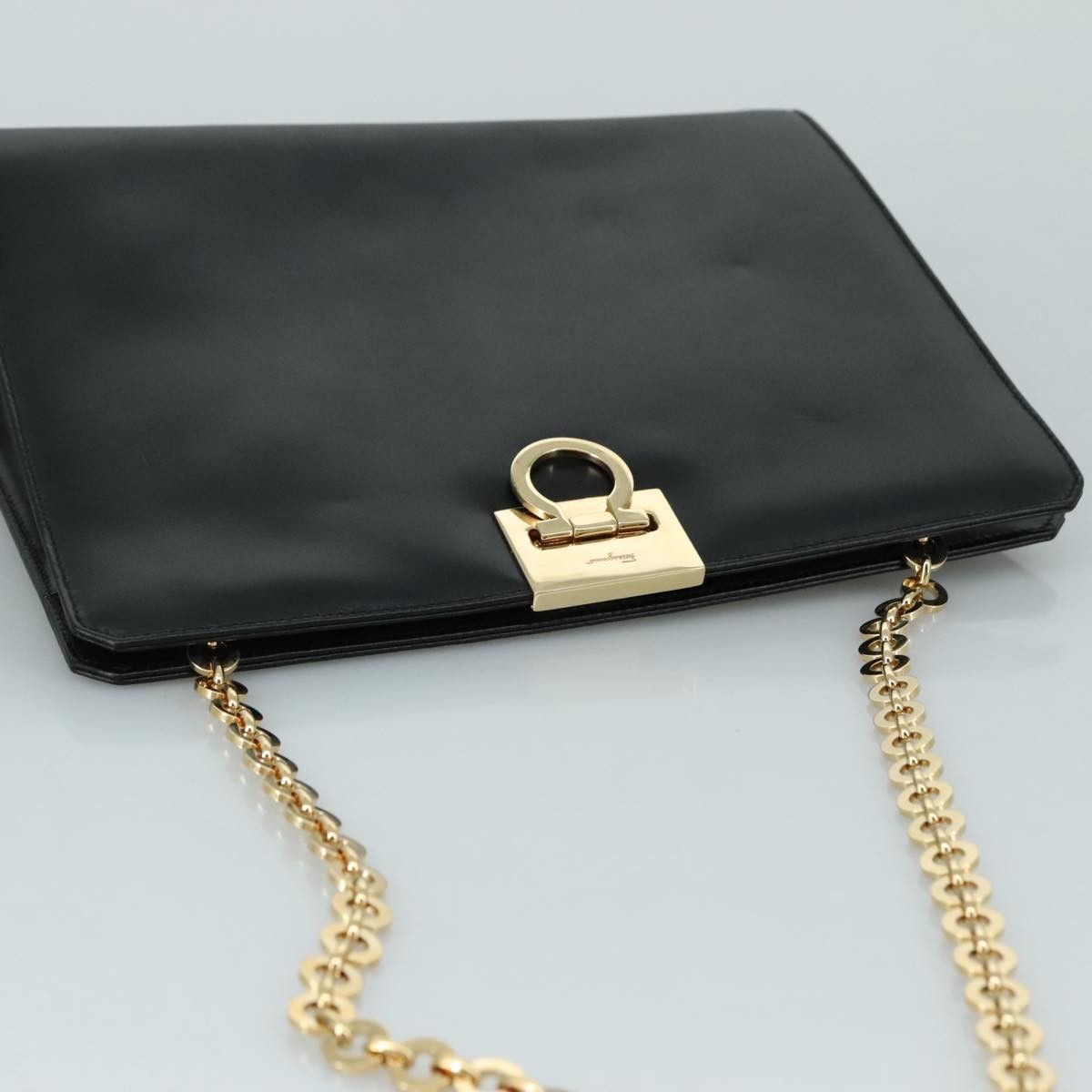 Salvatore Ferragamo Salvatore Ferragamo Gancini Shoulder Bag Leather Size ONE SIZE - 15 Thumbnail