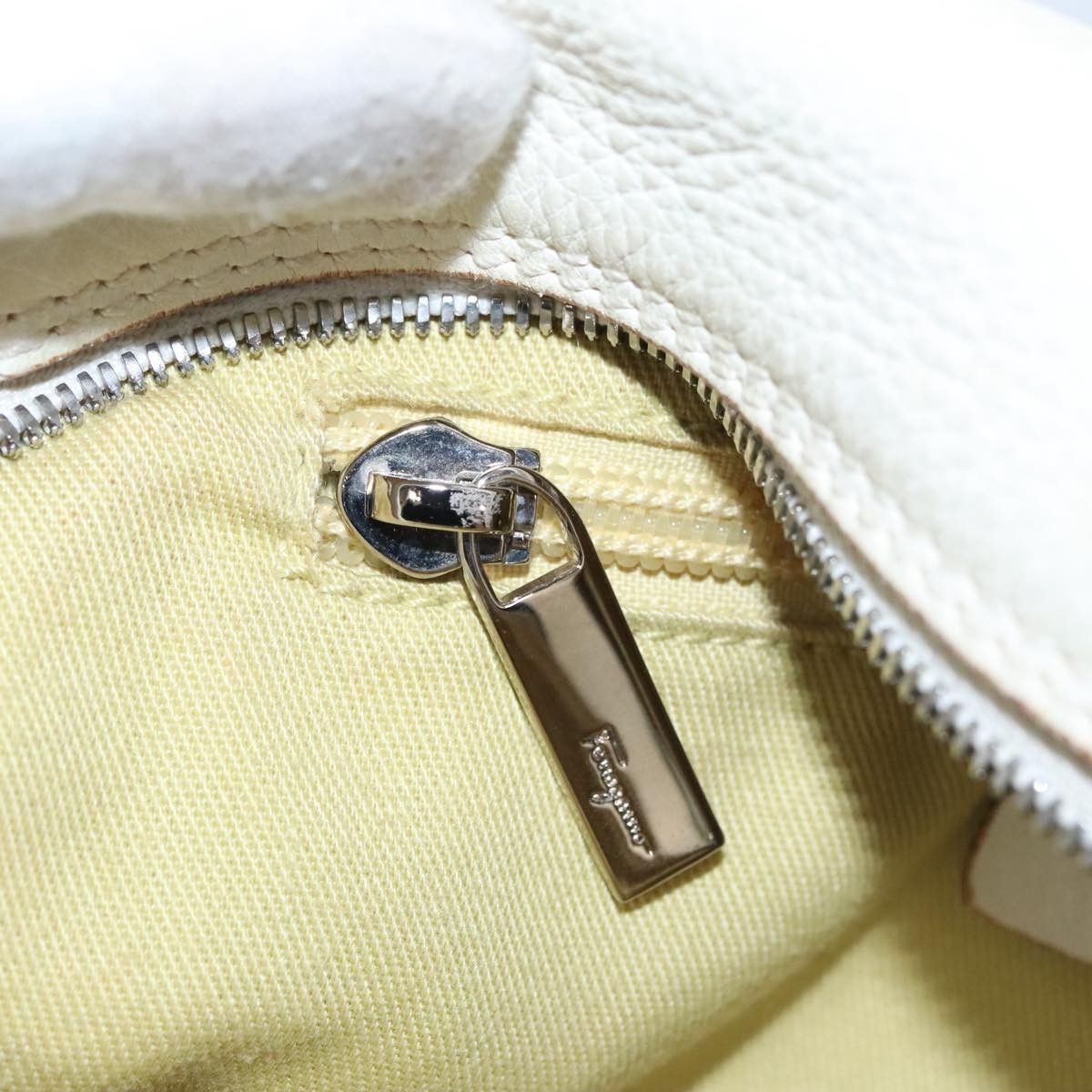Salvatore Ferragamo Salvatore Ferragamo Gancini handbag Leather Size ONE SIZE - 21 Thumbnail
