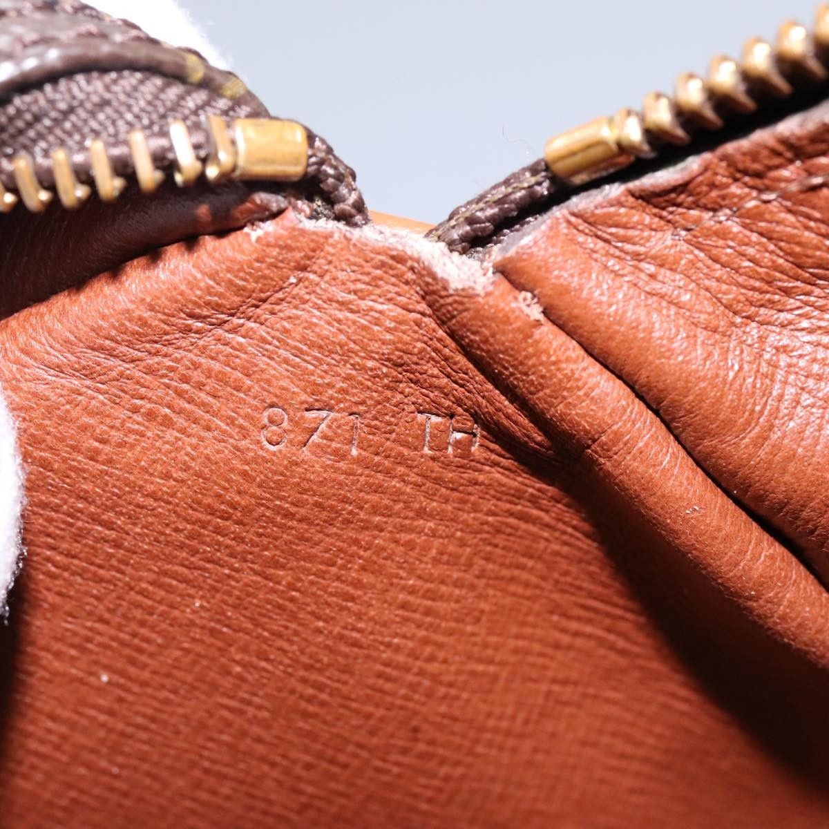 Louis Vuitton Louis Vuitton Papillon Handbag Monogram Canvas Size ONE SIZE - 7 Thumbnail