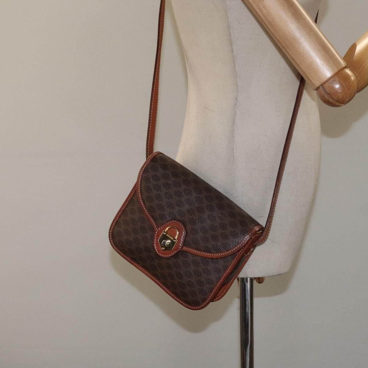 Celine Celine Vintage Macadam Shoulder Bag Canvas and Leather Size ONE SIZE - 16 Thumbnail