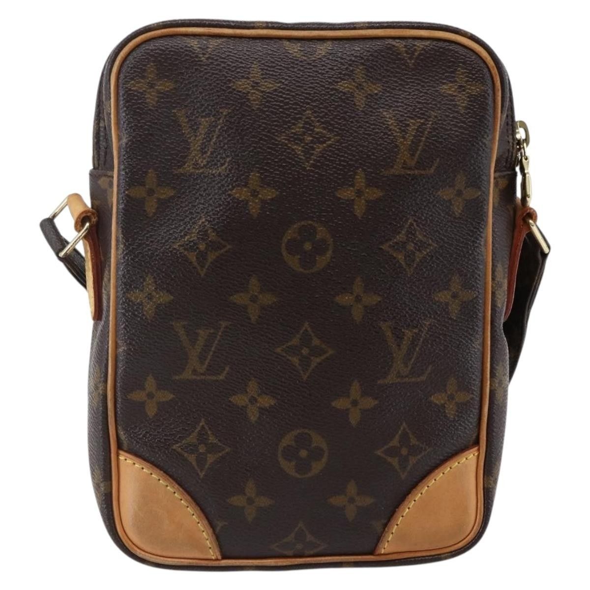 Louis Vuitton Louis Vuitton Amazone Bag Monogram Canvas Size ONE SIZE - 2 Thumbnail