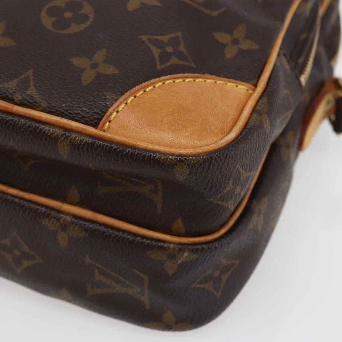 Louis Vuitton Louis Vuitton Amazone Bag Monogram Canvas Size ONE SIZE - 9 Thumbnail