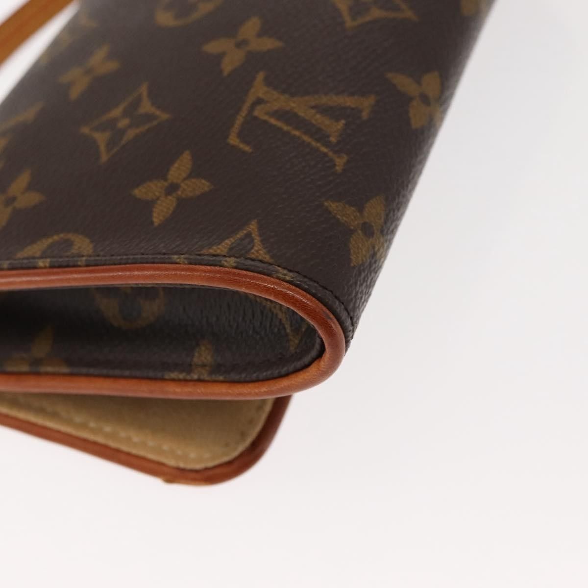 Louis Vuitton Louis Vuitton Twin Handbag Monogram Canvas Size ONE SIZE - 9 Thumbnail