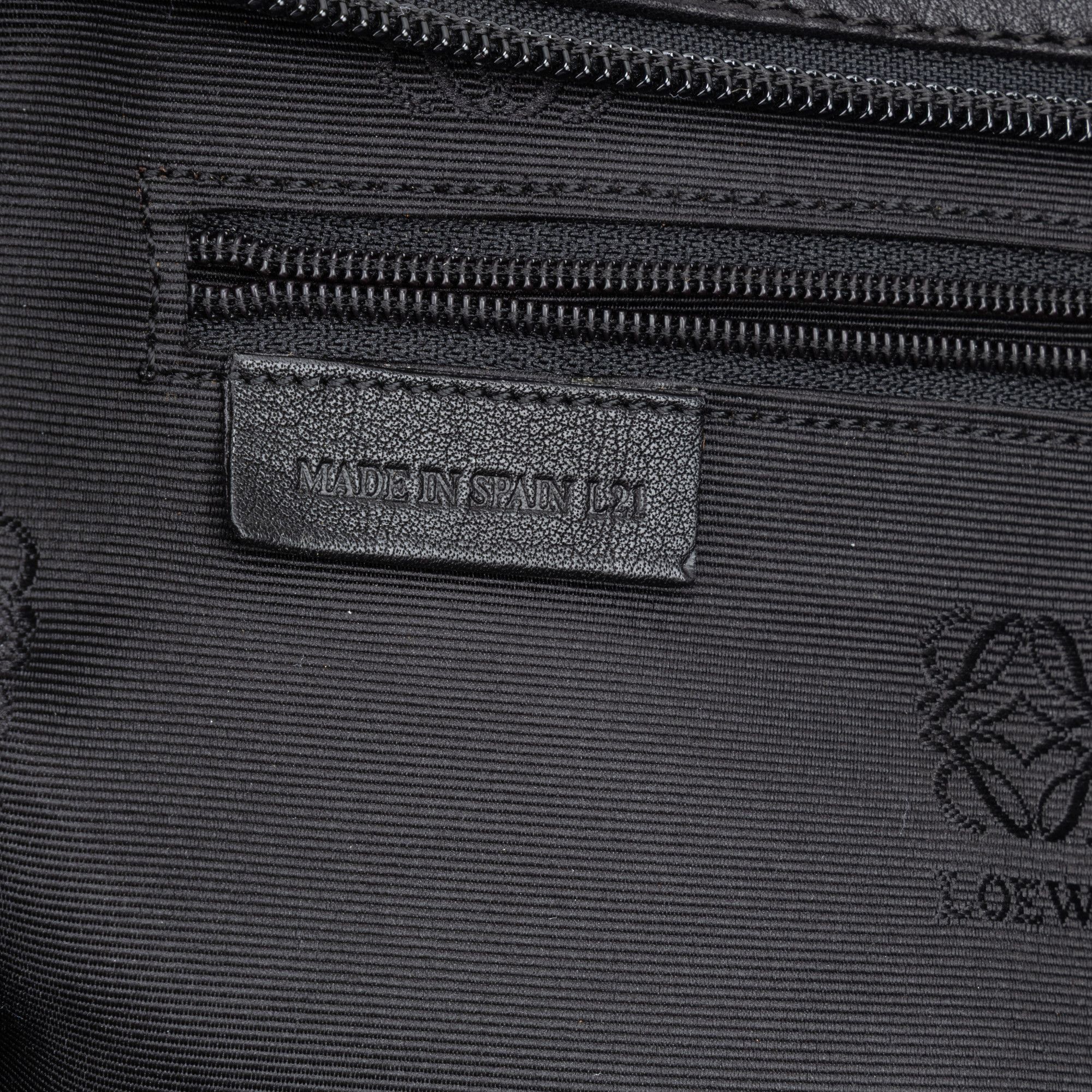 Loewe Front Zip Messenger Bag Size ONE SIZE - 11 Thumbnail