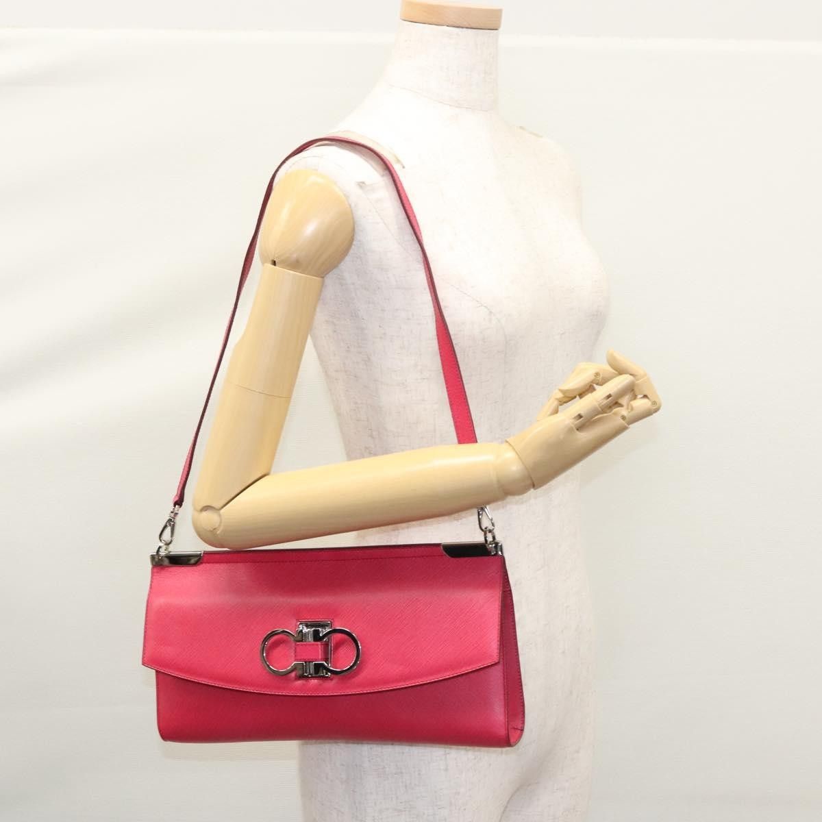 Salvatore Ferragamo Salvatore Ferragamo Gancini Shoulder Bag Leather Size ONE SIZE - 13 Thumbnail