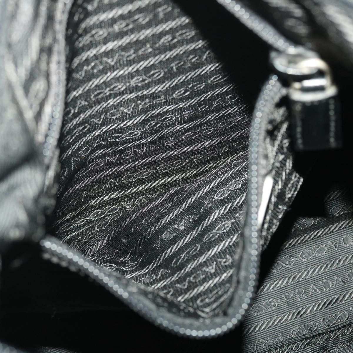 Prada Prada Vintage Shoulder Bag Tessuto Size ONE SIZE - 22 Thumbnail