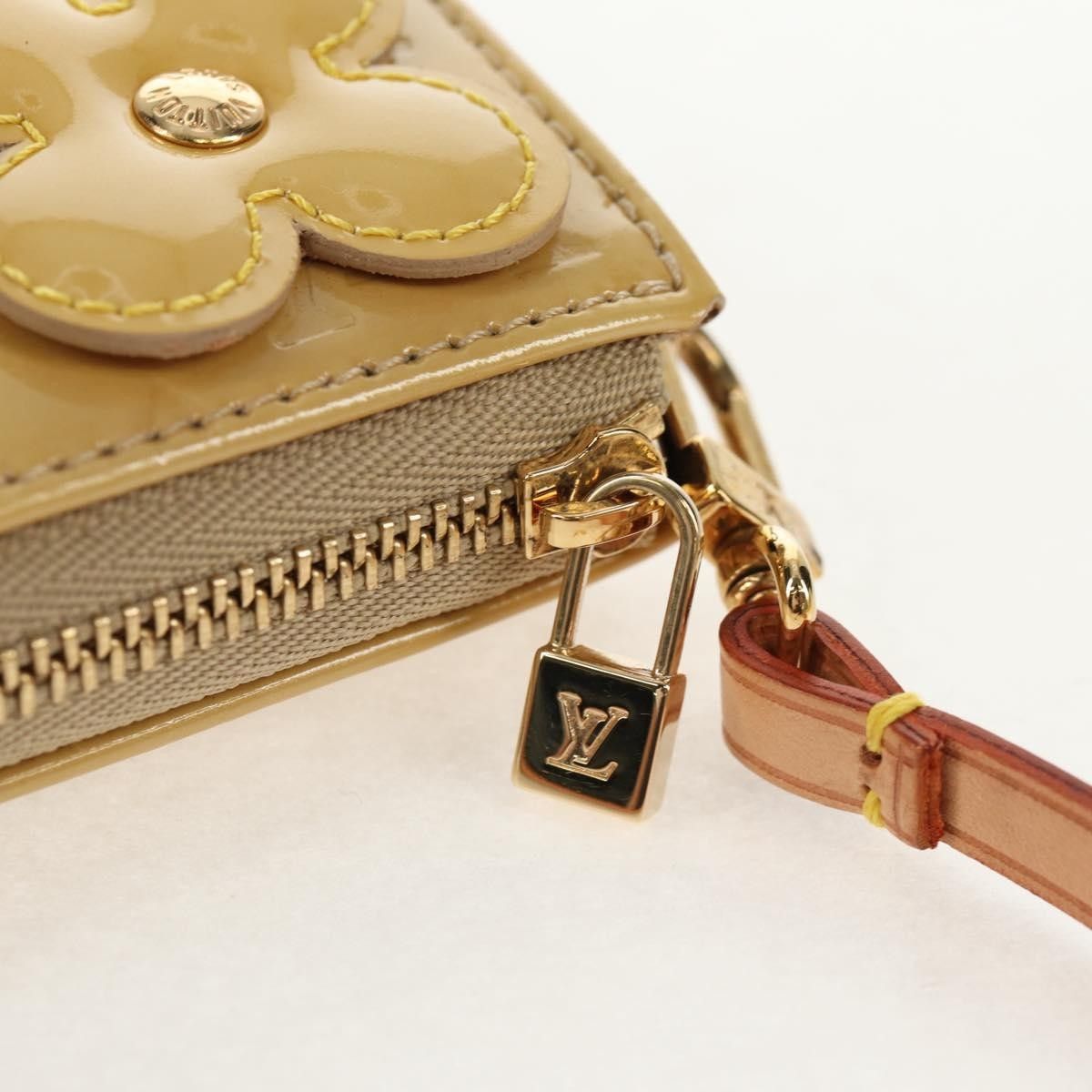 Louis Vuitton Louis Vuitton Fleurs Lexington Pochette Monogram Vernis Size ONE SIZE - 22 Thumbnail