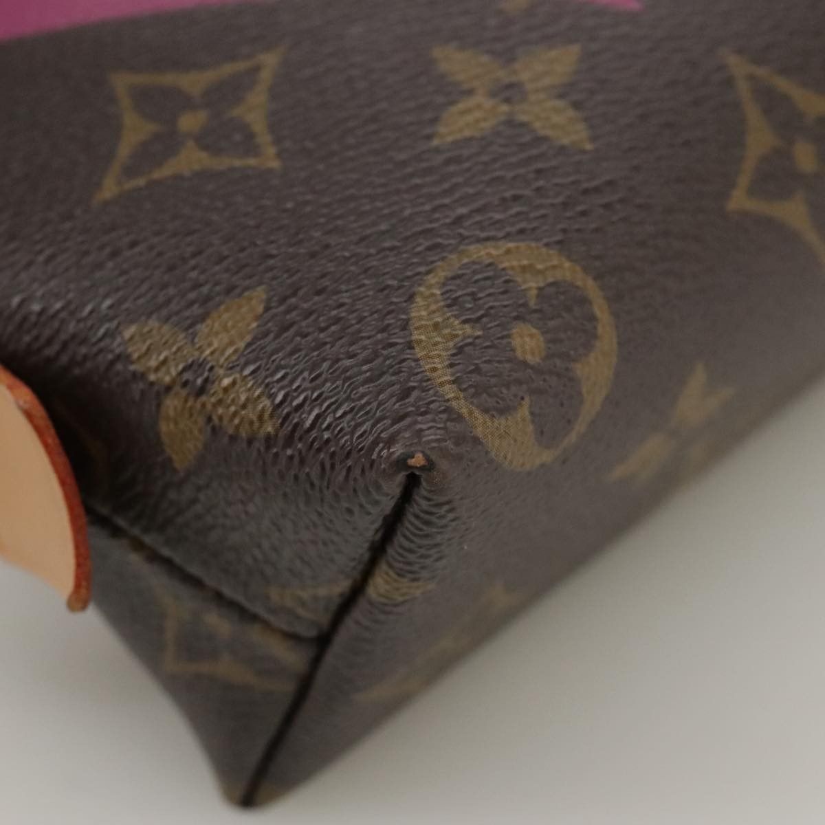 Louis Vuitton Louis Vuitton Cosmetic Pouch Limited Edition Game On Monogram Canvas Size ONE SIZE - 8 Thumbnail