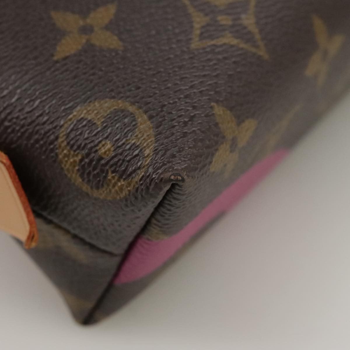 Louis Vuitton Louis Vuitton Cosmetic Pouch Limited Edition Game On Monogram Canvas Size ONE SIZE - 11 Thumbnail