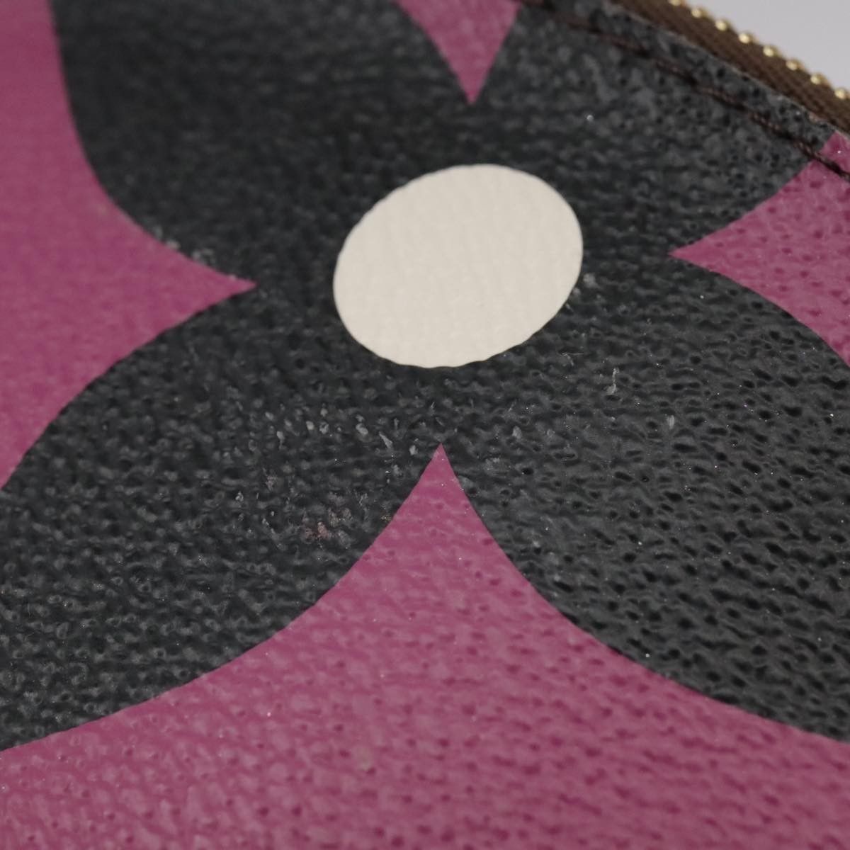 Louis Vuitton Louis Vuitton Cosmetic Pouch Limited Edition Game On Monogram Canvas Size ONE SIZE - 14 Thumbnail