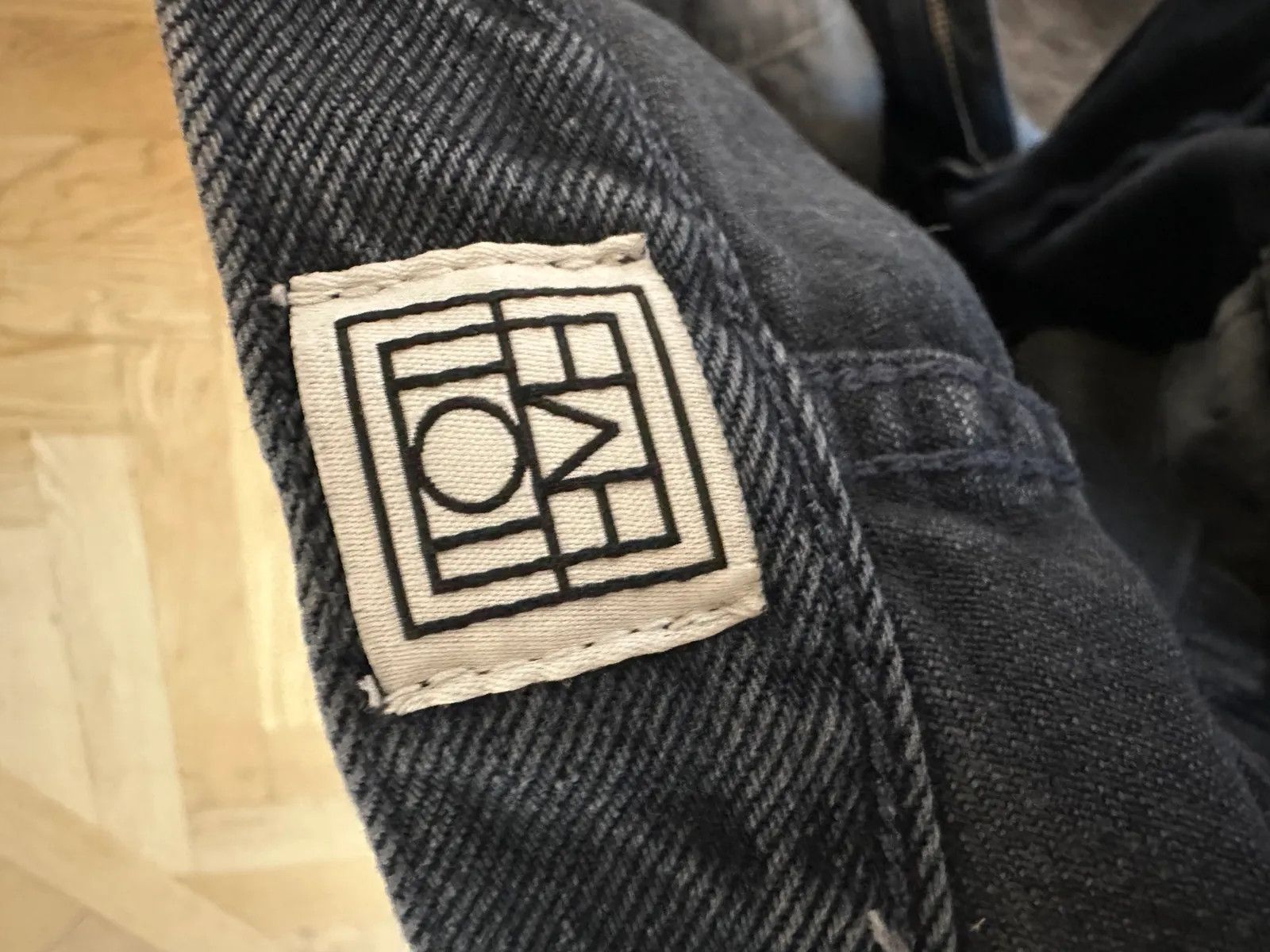 Toteme Toteme Regular Fit Jeans Jeans Size 28" / US 6 / IT 42 - 2 Thumbnail