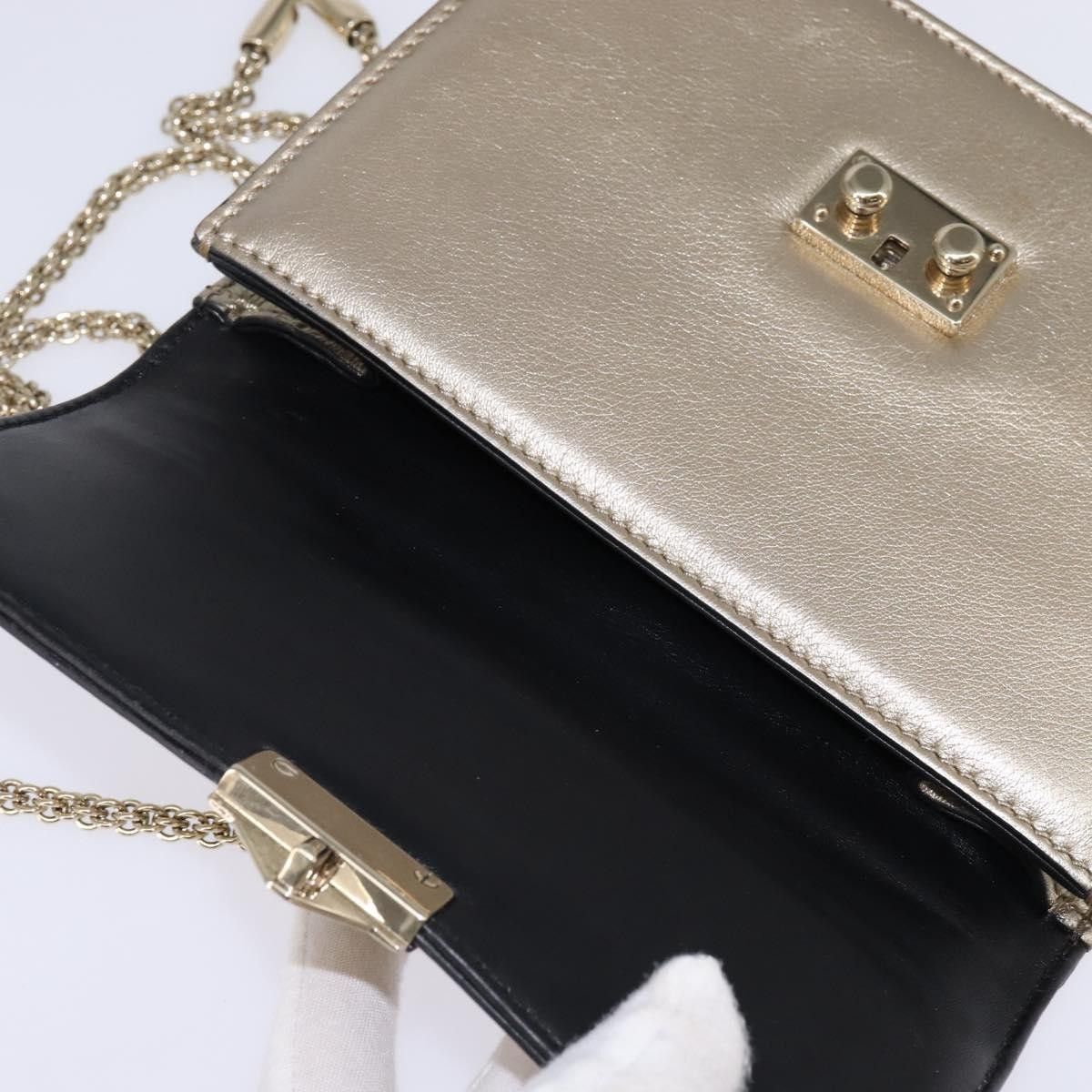 Valentino Valentino Garavani Glam Lock Shoulder Bag Leather Size ONE SIZE - 17 Thumbnail