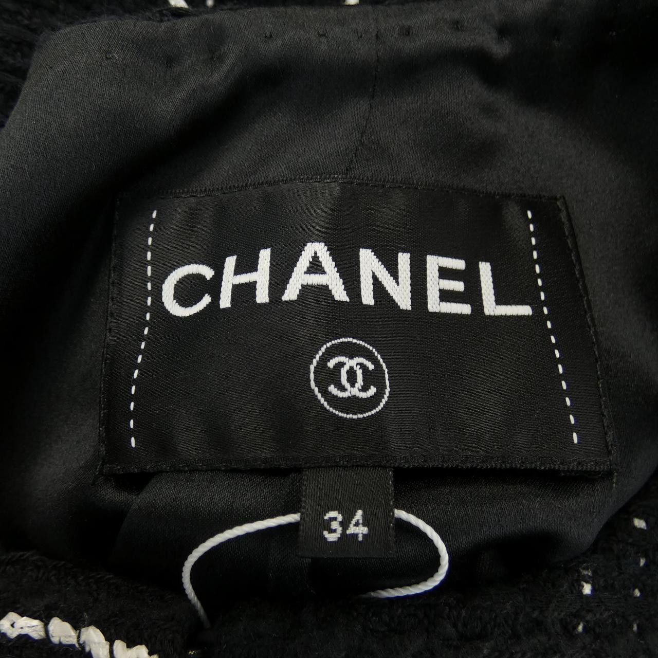 Chanel Chanel Chanel P75160V66696 23A Coat Others Outerwear P75160V66696 23A DUTY FREE for USA Size ONE SIZE - 5 Thumbnail