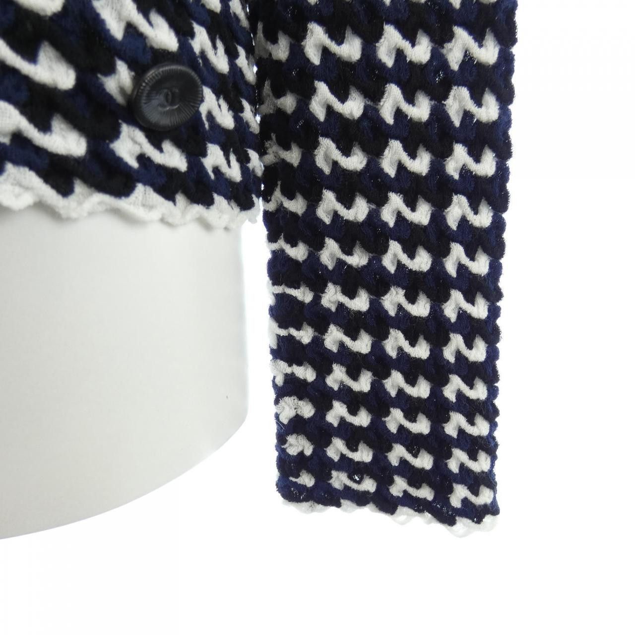 Chanel Chanel Chanel Knitwear Others Tops P64276K60230 20S DUTY FREE for USA Size ONE SIZE - 7 Thumbnail