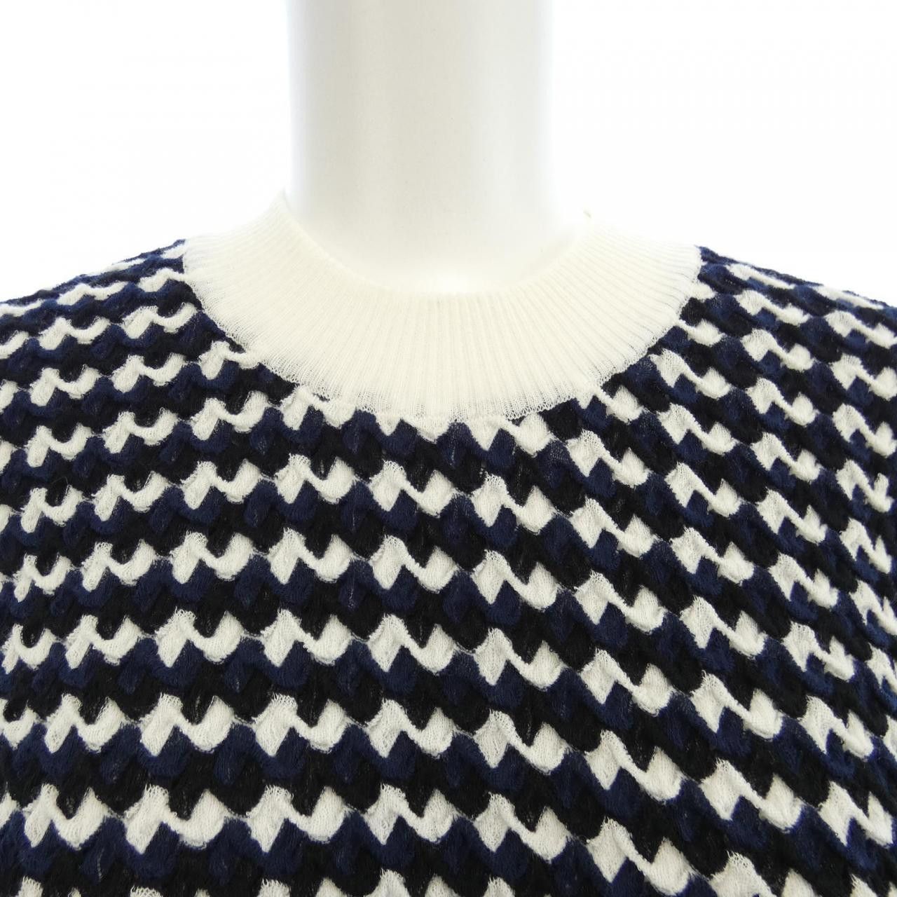 Chanel Chanel Chanel Knitwear Others Tops P64276K60230 20S DUTY FREE for USA Size ONE SIZE - 6 Thumbnail