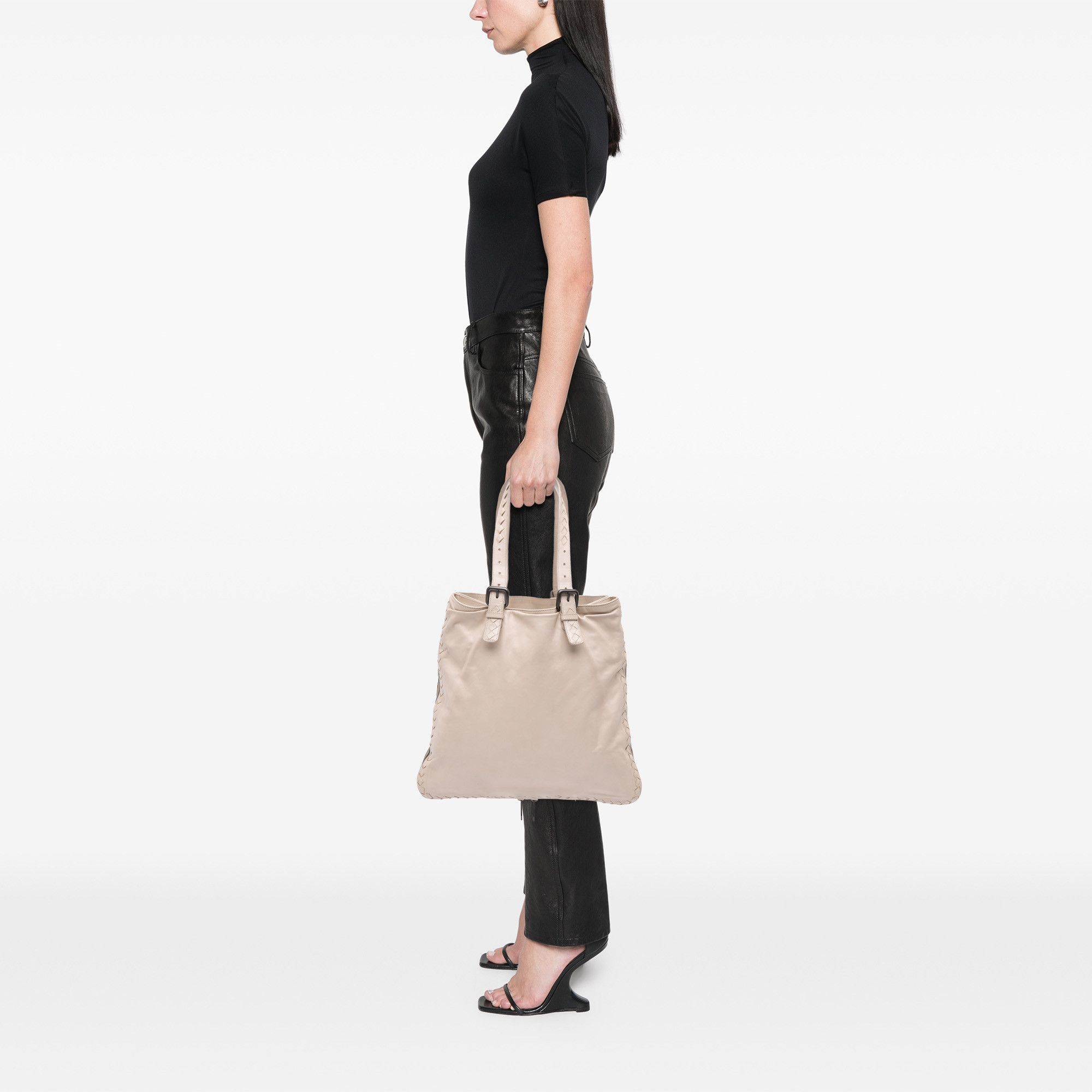 Bottega Veneta Bottega Veneta Leather Intrecciato Side Zip Tote Size ONE SIZE - 10 Thumbnail