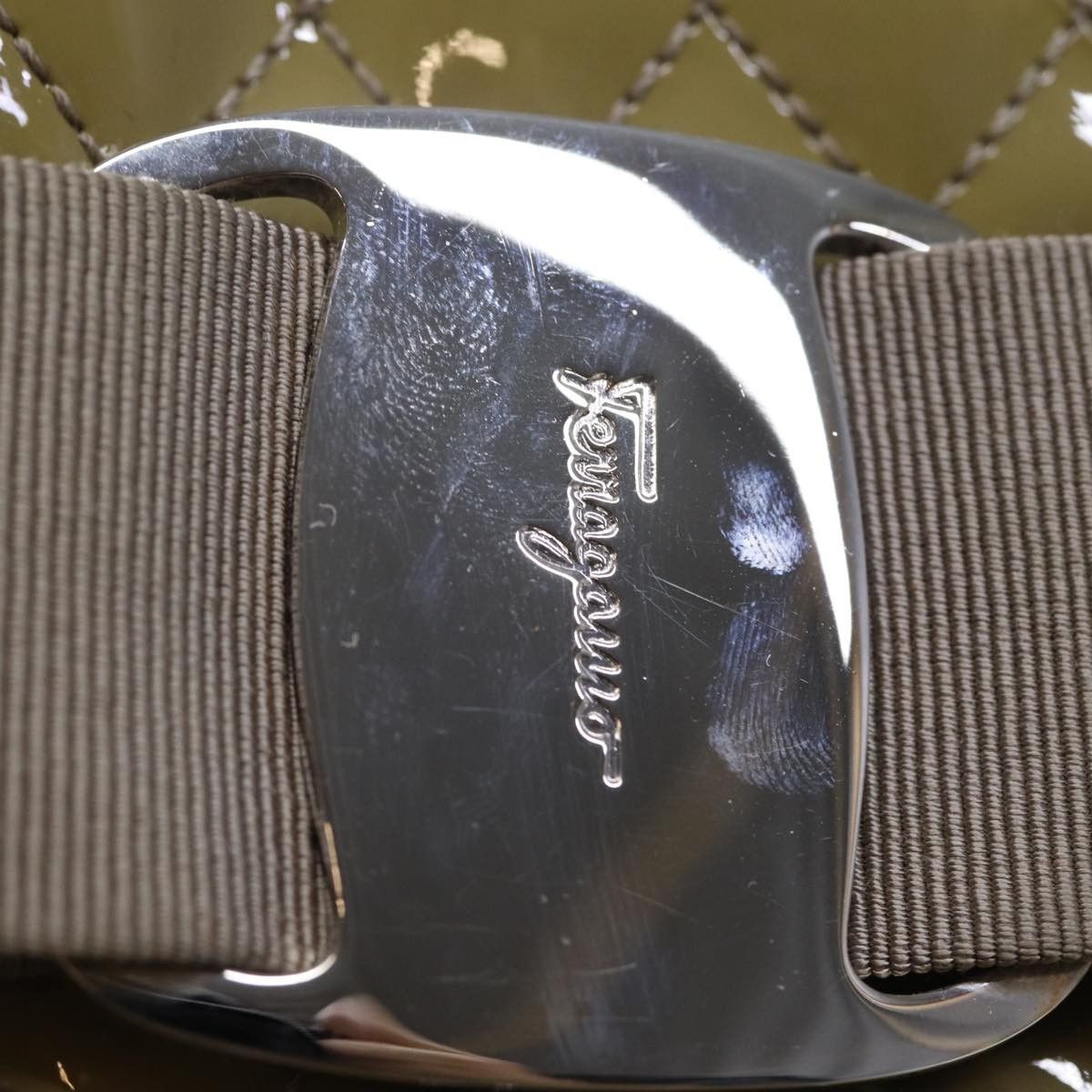 Salvatore Ferragamo Salvatore Ferragamo Vala Handbag Patent leather Size ONE SIZE - 17 Thumbnail