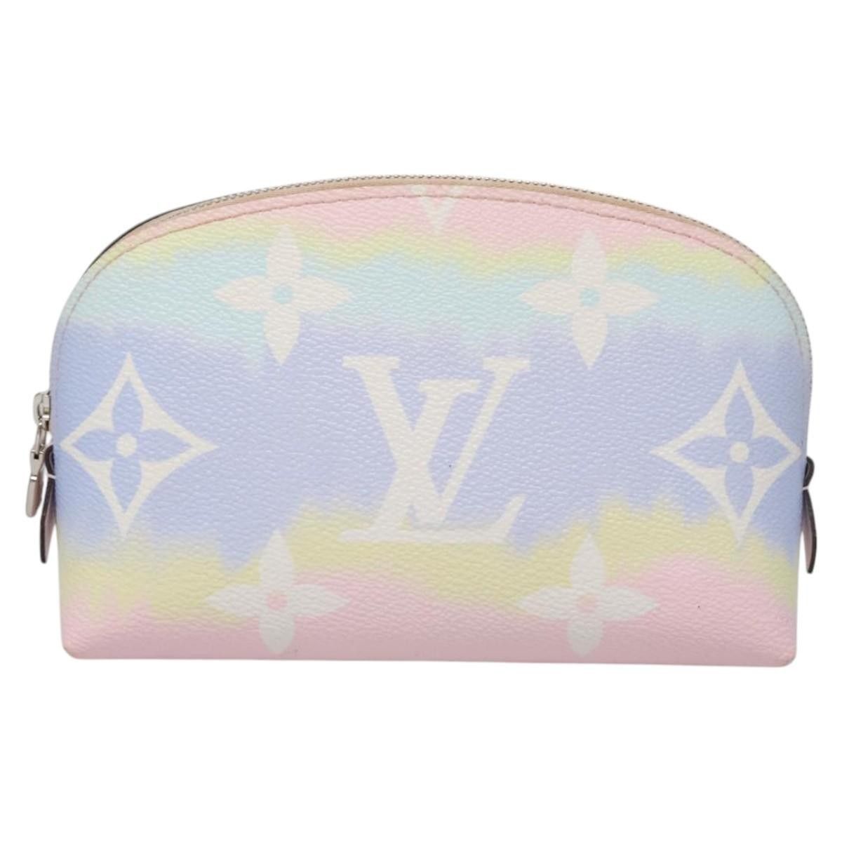 Louis Vuitton Louis Vuitton Cosmetic Pouch Spring in the City Monogram Giant Canvas Size ONE SIZE - 19 Thumbnail