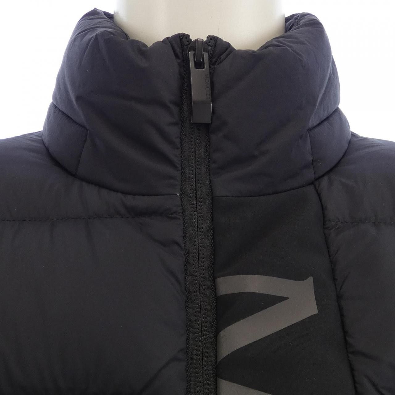Moncler Moncler Moncler UME 596K7 Down Jacket Others Outerwear UME DUTY FREE for USA Size ONE SIZE - 7 Thumbnail