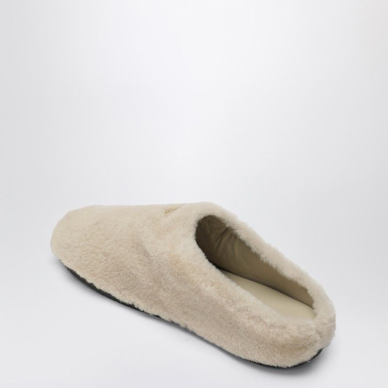 Prada Prada Light Beige Shearling Clogs Size US 7.5 / IT 37.5 - 2 Thumbnail