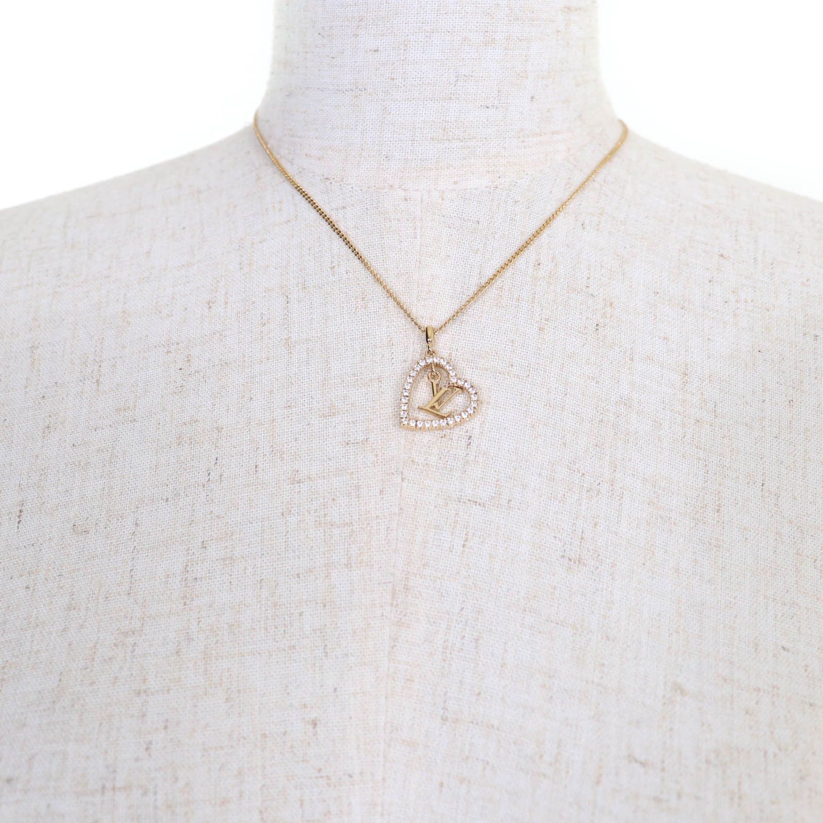 Louis Vuitton Louis Vuitton Louis Vuitton My LV Heart Rhinestone Necklace Metal Necklace M02389 DUTY FREE for USA Size ONE SIZE - 4 Thumbnail