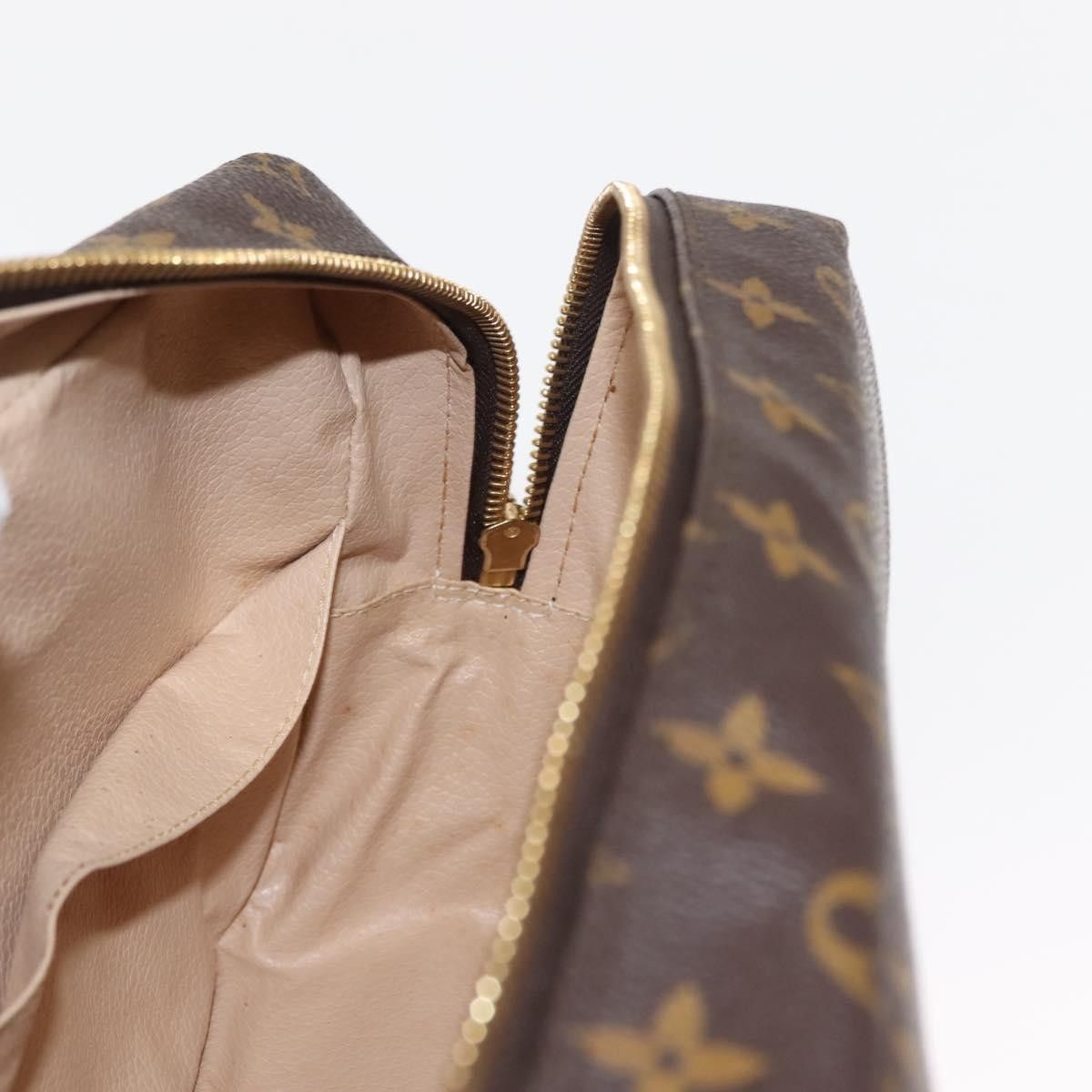 Louis Vuitton Louis Vuitton Trousse Toilette Monogram Canvas Size ONE SIZE - 18 Thumbnail