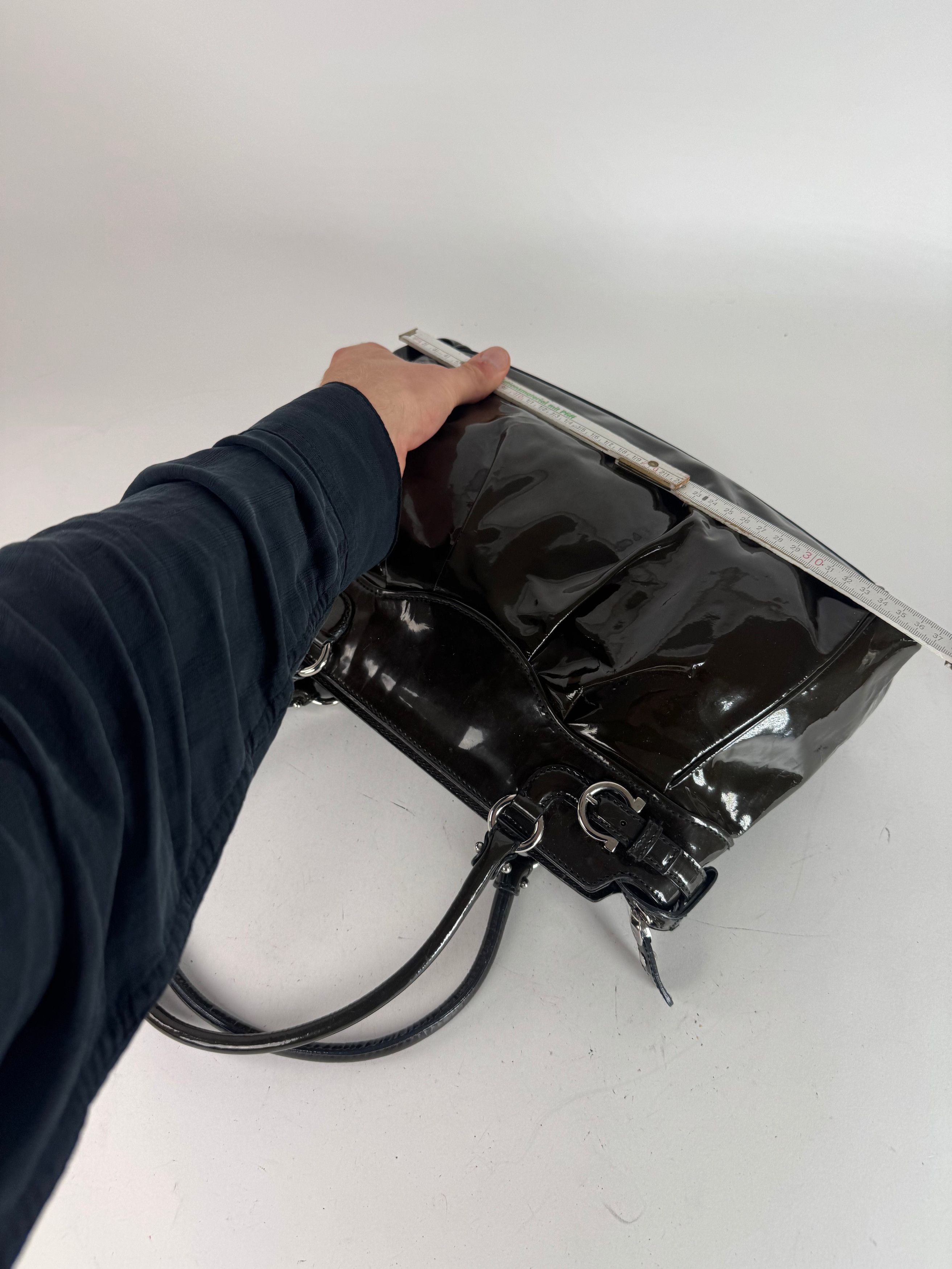 Salvatore Ferragamo Vintage Patent Leather Handbag Brown Size ONE SIZE - 10 Thumbnail