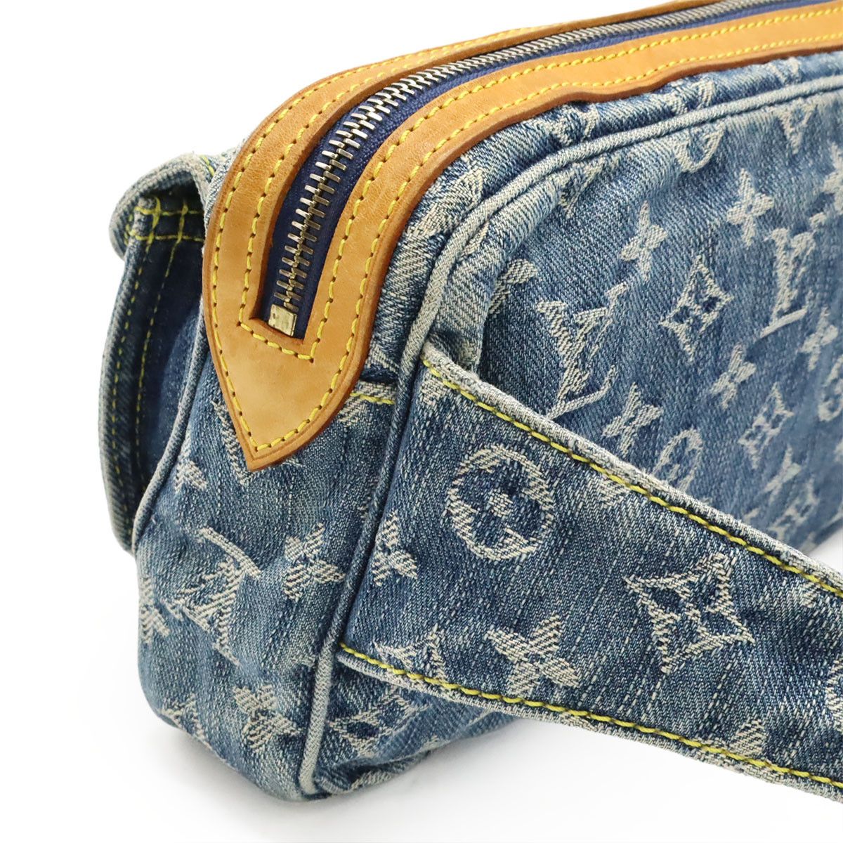 Louis Vuitton Louis Vuitton Louis Vuitton Monogram Denim 2way Bag Denim Belt Bag M95347 DUTY FREE for USA Size ONE SIZE - 4 Thumbnail