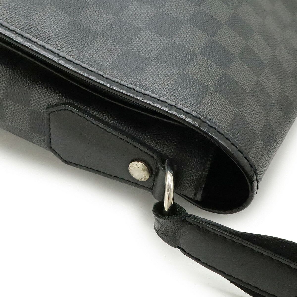 Louis Vuitton Louis Vuitton Louis Vuitton Daniel GM Damier Graphite Shoulder Bag Canvas Crossbody Bag N58033 DUTY FREE for USA Size ONE SIZE - 4 Thumbnail