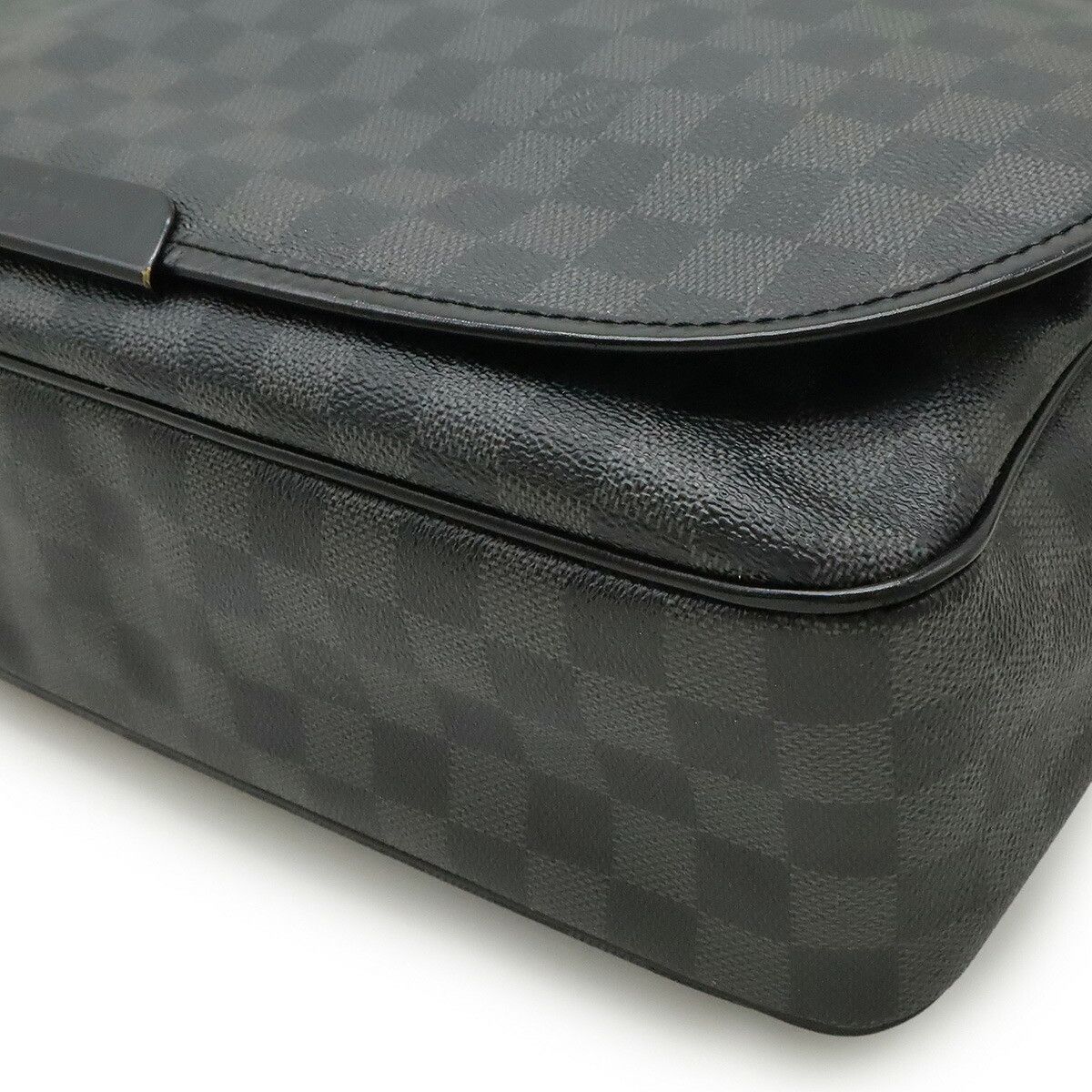 Louis Vuitton Louis Vuitton Louis Vuitton Daniel GM Damier Graphite Shoulder Bag Canvas Crossbody Bag N58033 DUTY FREE for USA Size ONE SIZE - 3 Thumbnail