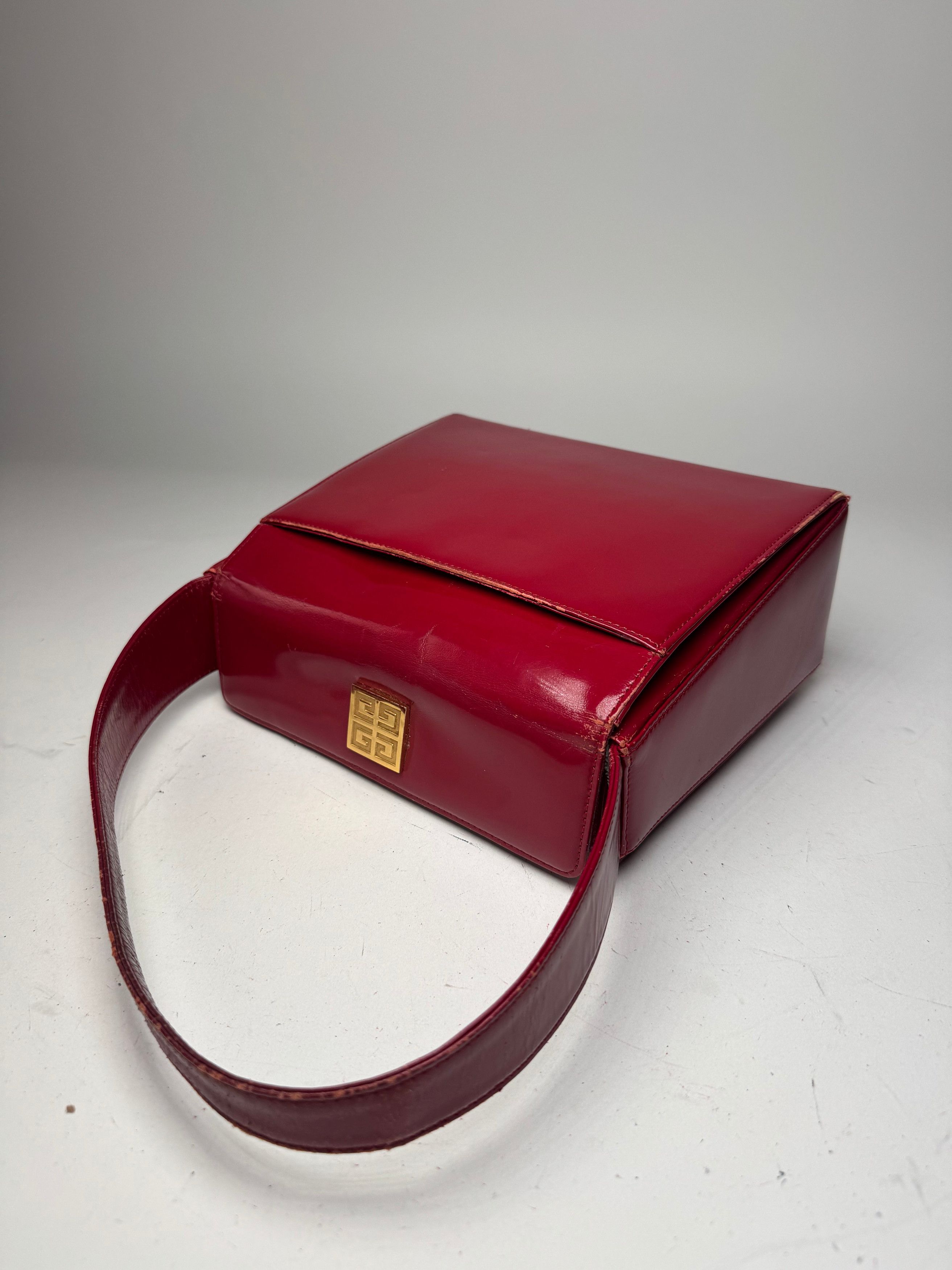 Givenchy Vintage Patent Leather Handbag Red Size ONE SIZE - 9 Thumbnail