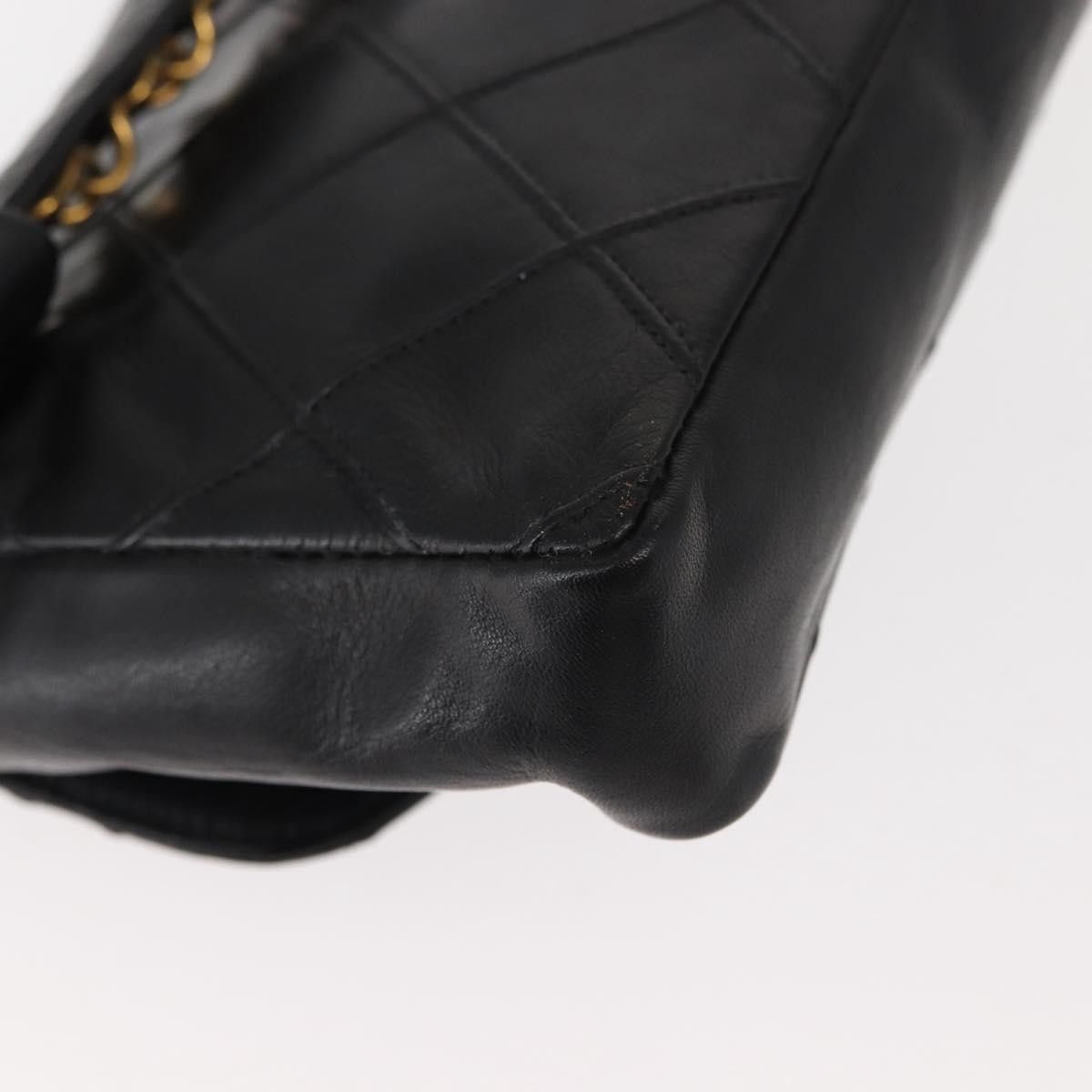 Chanel Chanel Vintage Flap Waist Bag Leather Size ONE SIZE - 9 Thumbnail
