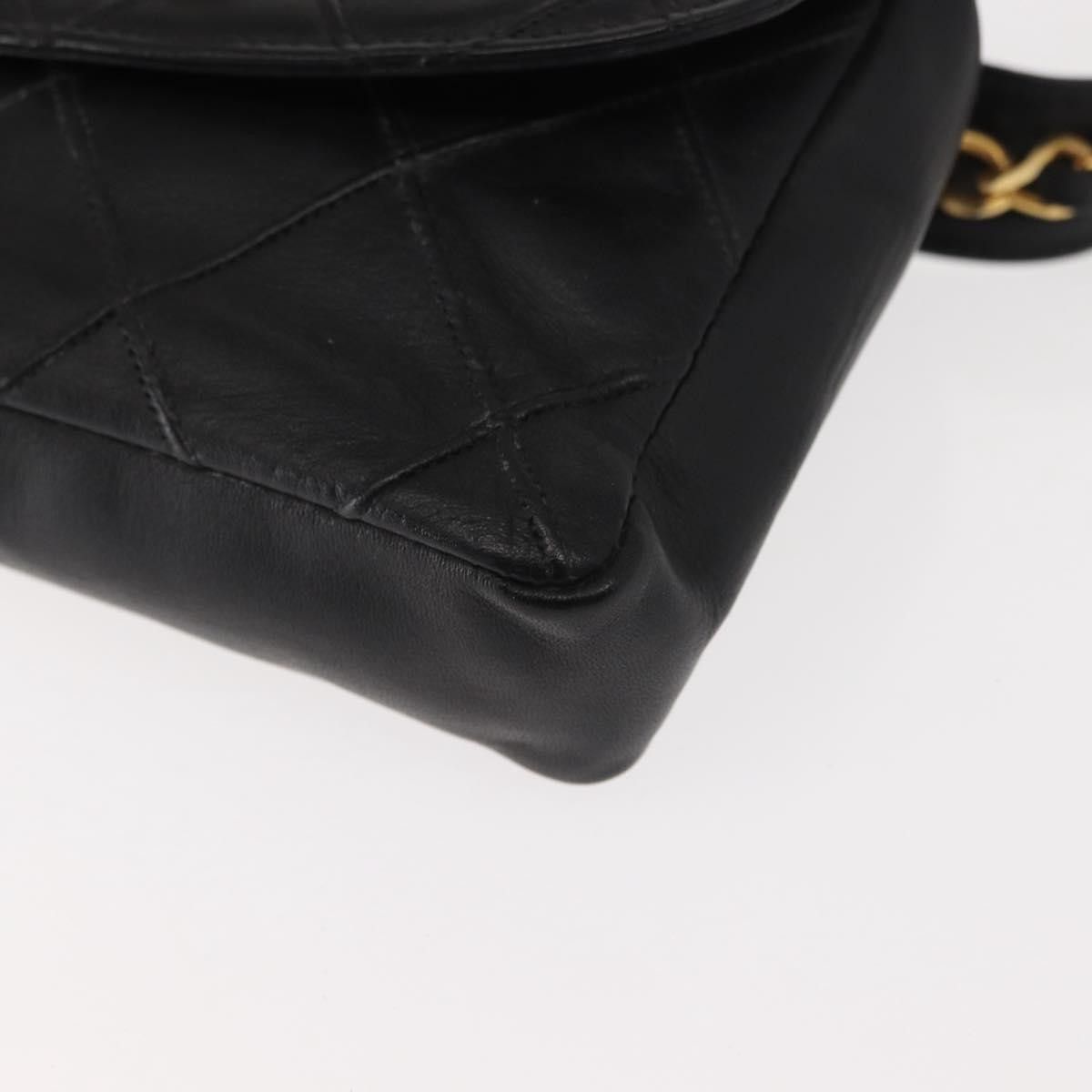 Chanel Chanel Vintage Flap Waist Bag Leather Size ONE SIZE - 8 Thumbnail