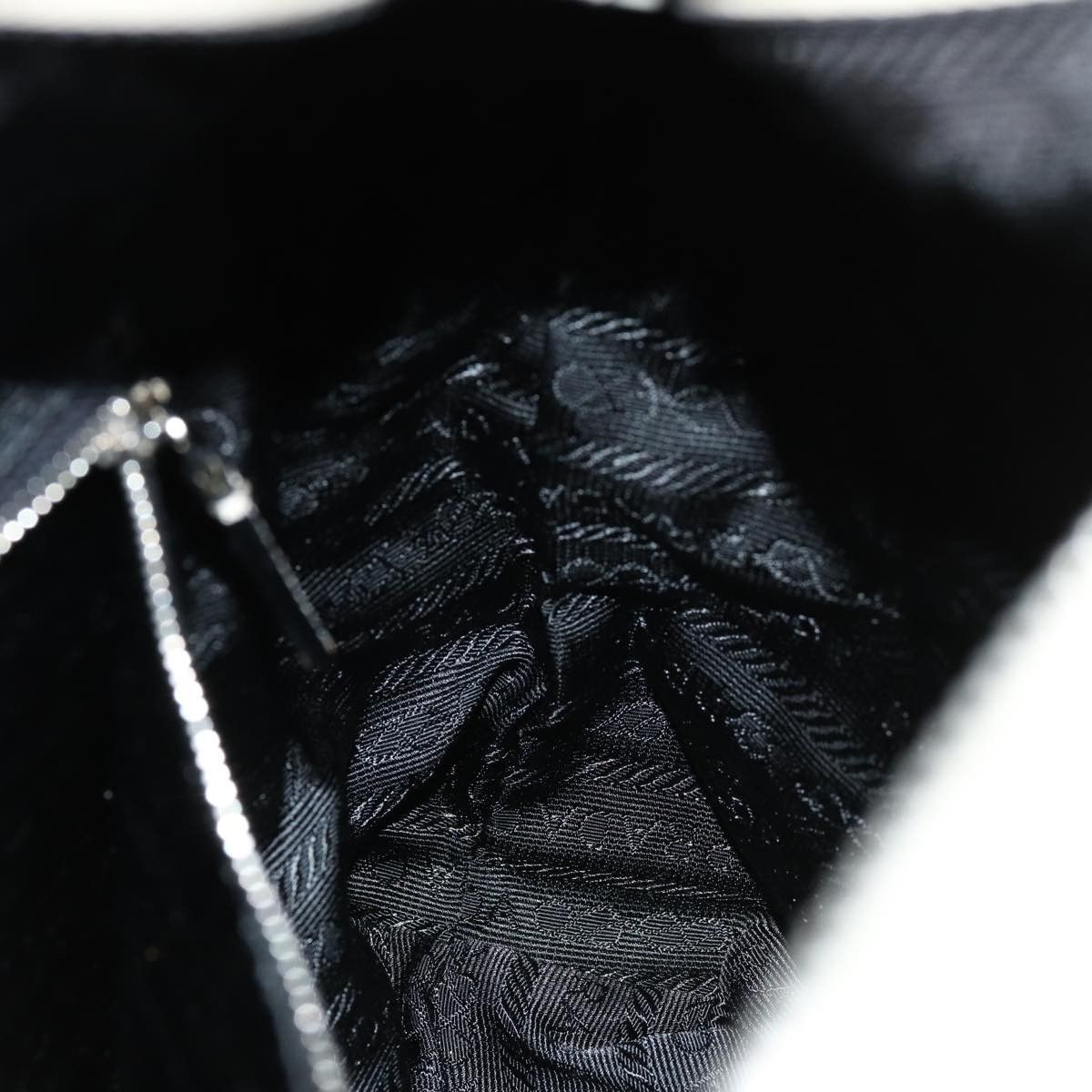 Prada Prada Vintage Zip Handbag Tessuto Size ONE SIZE - 22 Thumbnail