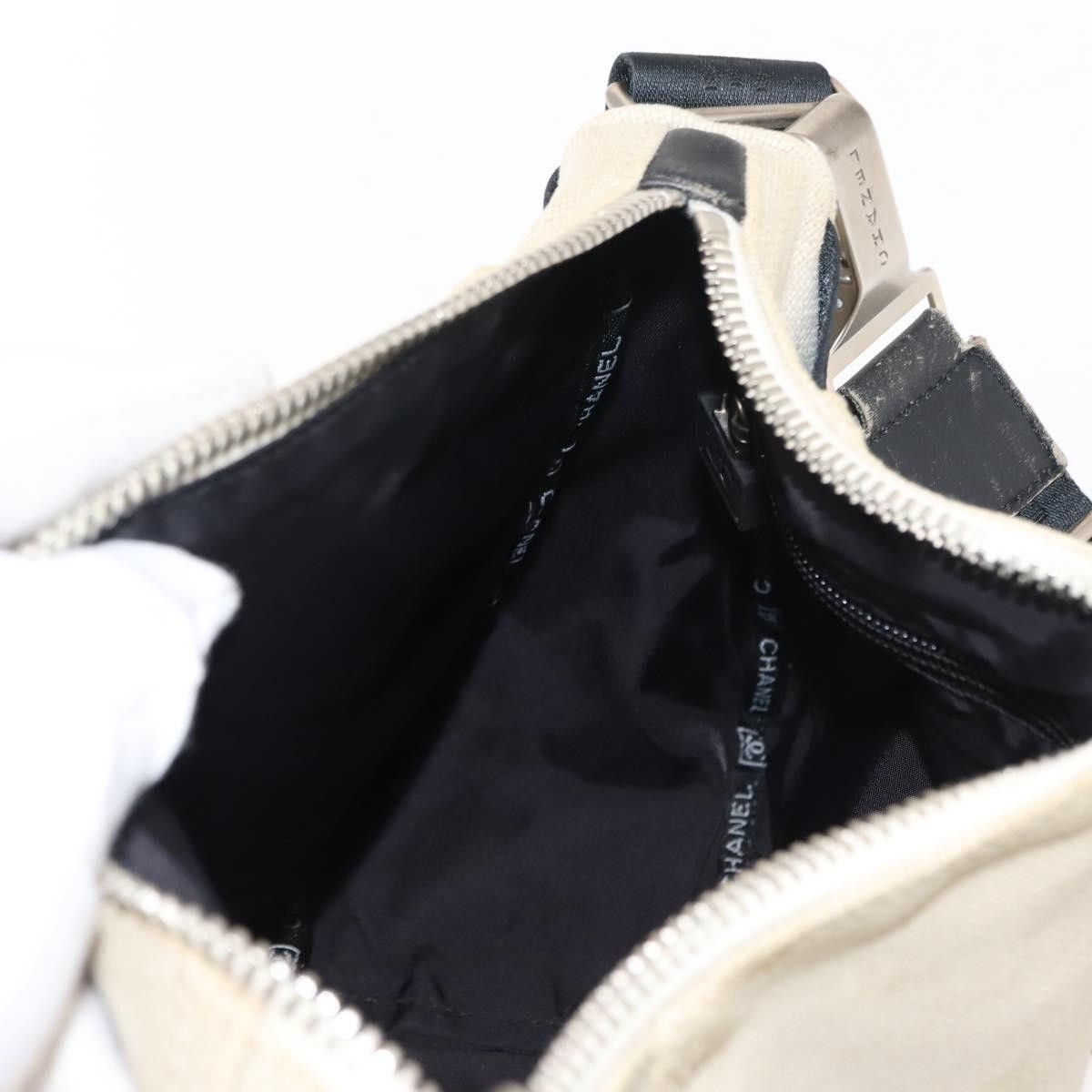 Chanel Chanel Vintage Crossbody Bag Canvas Size ONE SIZE - 18 Thumbnail