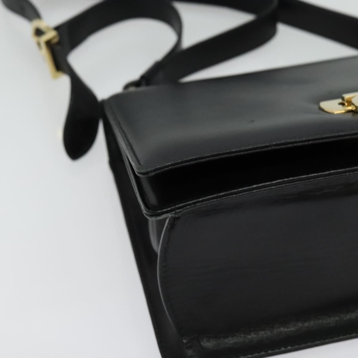 Salvatore Ferragamo Salvatore Ferragamo Gancini Shoulder Bag Leather Size ONE SIZE - 9 Thumbnail