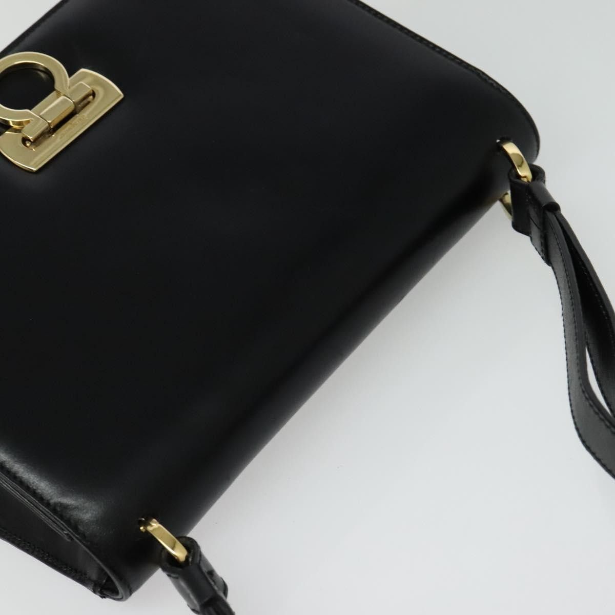 Salvatore Ferragamo Salvatore Ferragamo Gancini Shoulder Bag Leather Size ONE SIZE - 15 Thumbnail