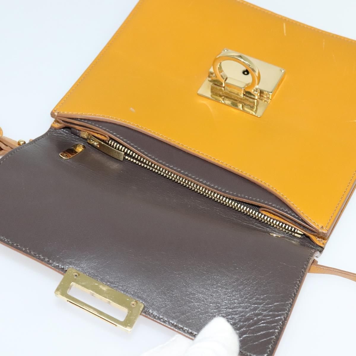 Salvatore Ferragamo Salvatore Ferragamo Marisol Crossbody Bag Leather Size ONE SIZE - 18 Thumbnail