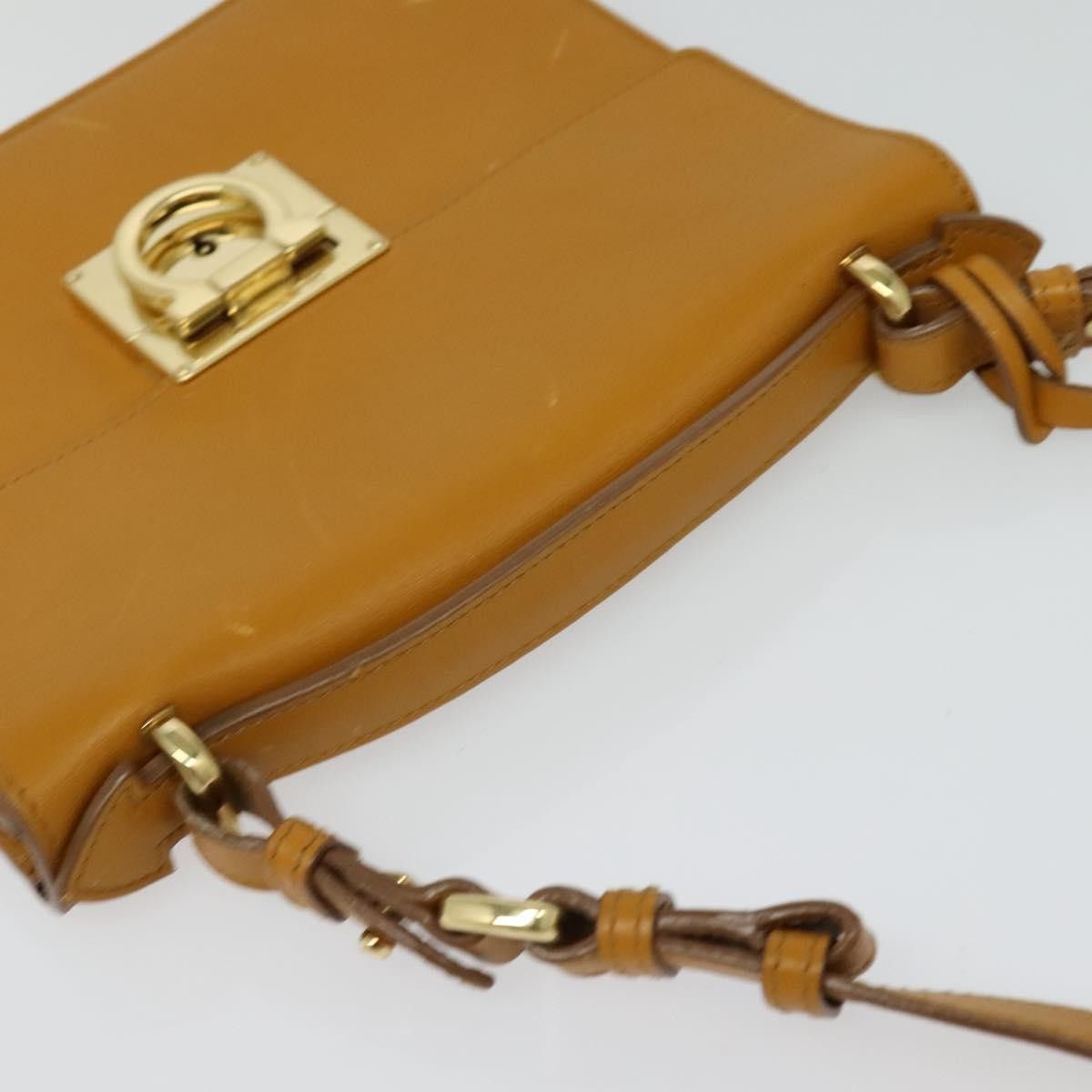 Salvatore Ferragamo Salvatore Ferragamo Marisol Crossbody Bag Leather Size ONE SIZE - 16 Thumbnail