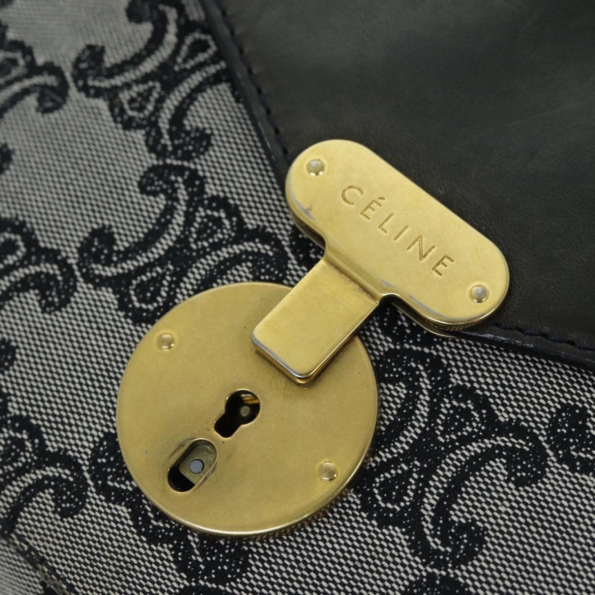 Celine Celine Vintage Triomphe Shoulder Bag Canvas Size ONE SIZE - 14 Thumbnail