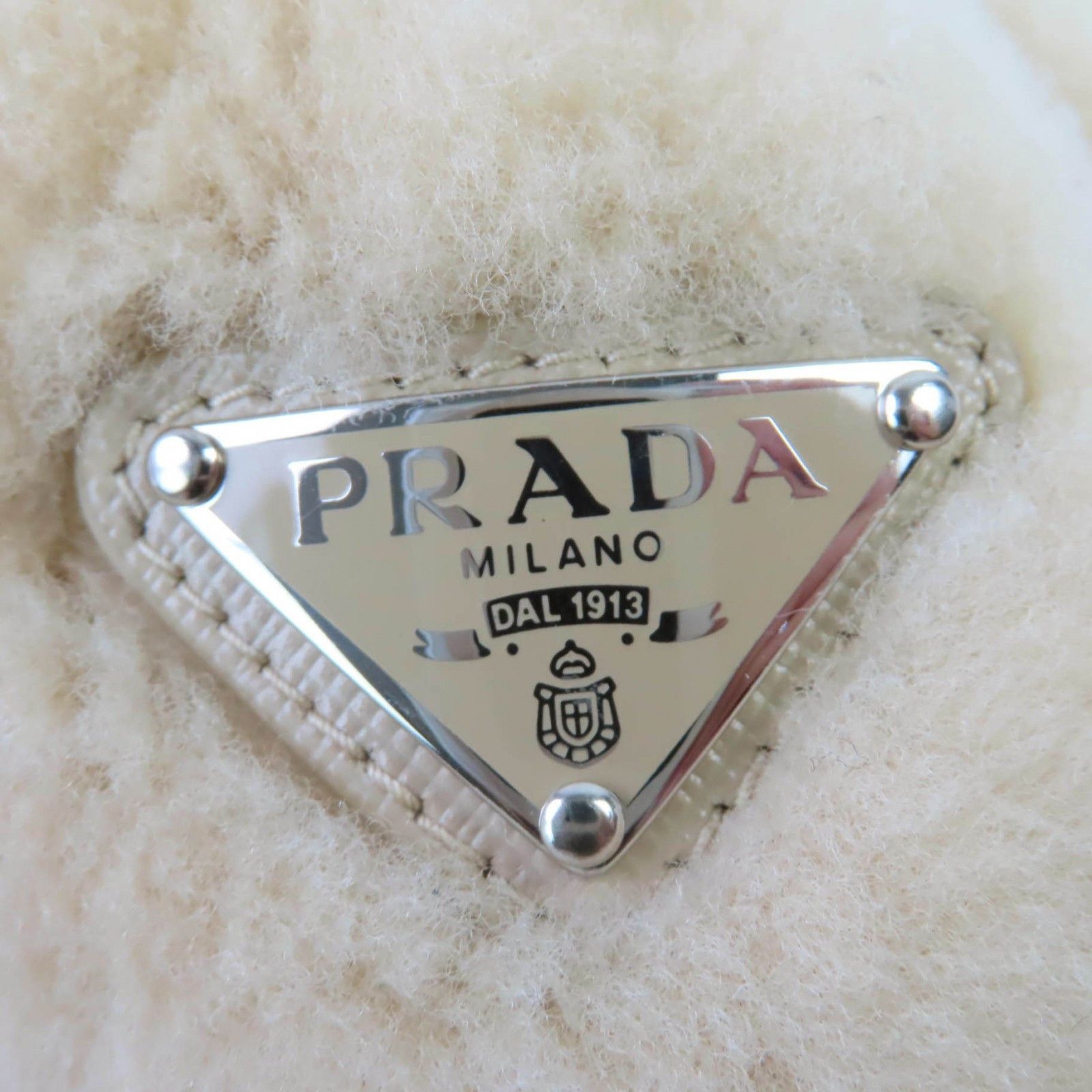 Prada Prada Prada Triangle logo Mouton Scrunchie Natural Material Other 1IF131 DUTY FREE for USA Size ONE SIZE - 5 Thumbnail