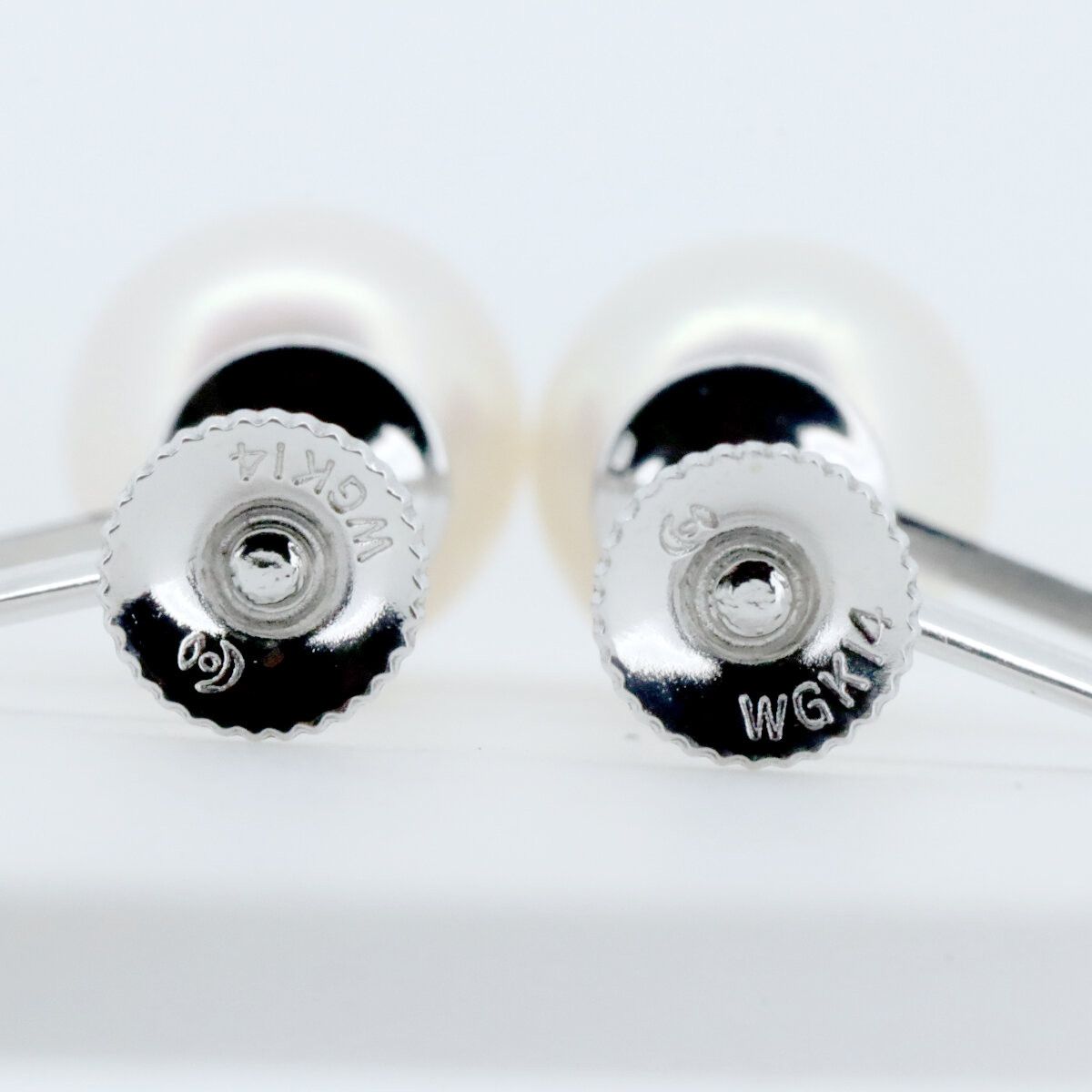 Other Tasaki Tasaki Pearl K14WG Earrings Calfskin Earrings DUTY FREE for USA Size ONE SIZE - 2 Thumbnail