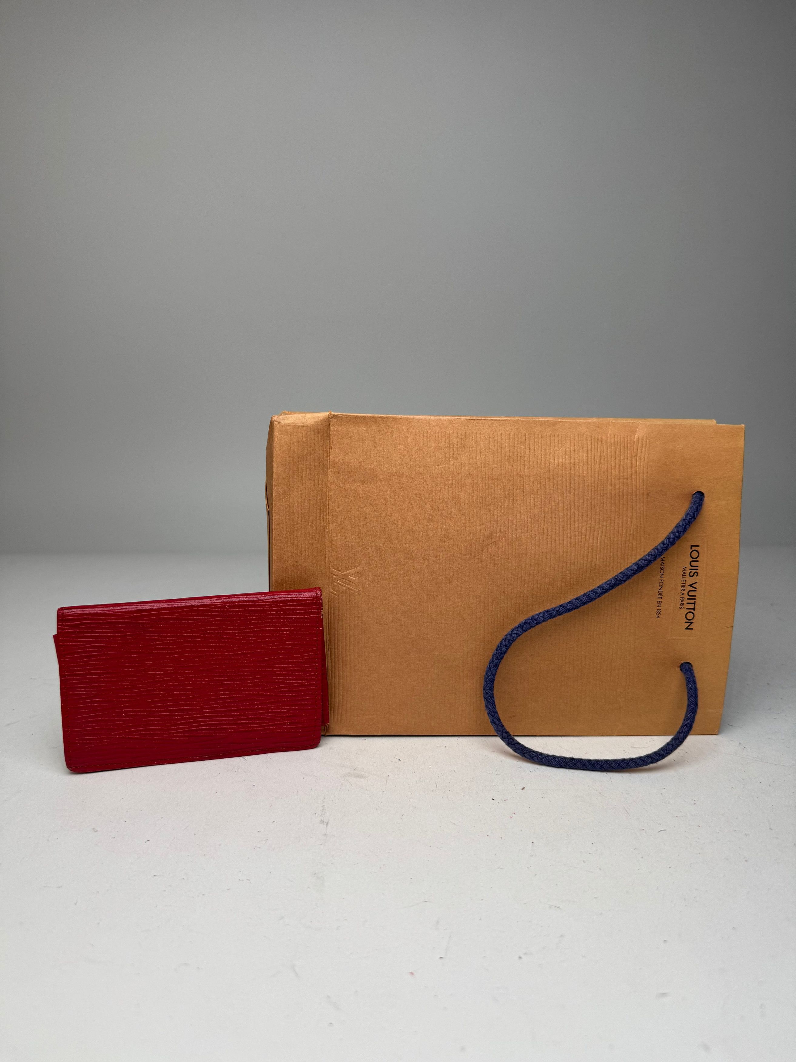 Louis Vuitton Vintage EPI Leather Card Holder Red Size ONE SIZE - 4 Thumbnail