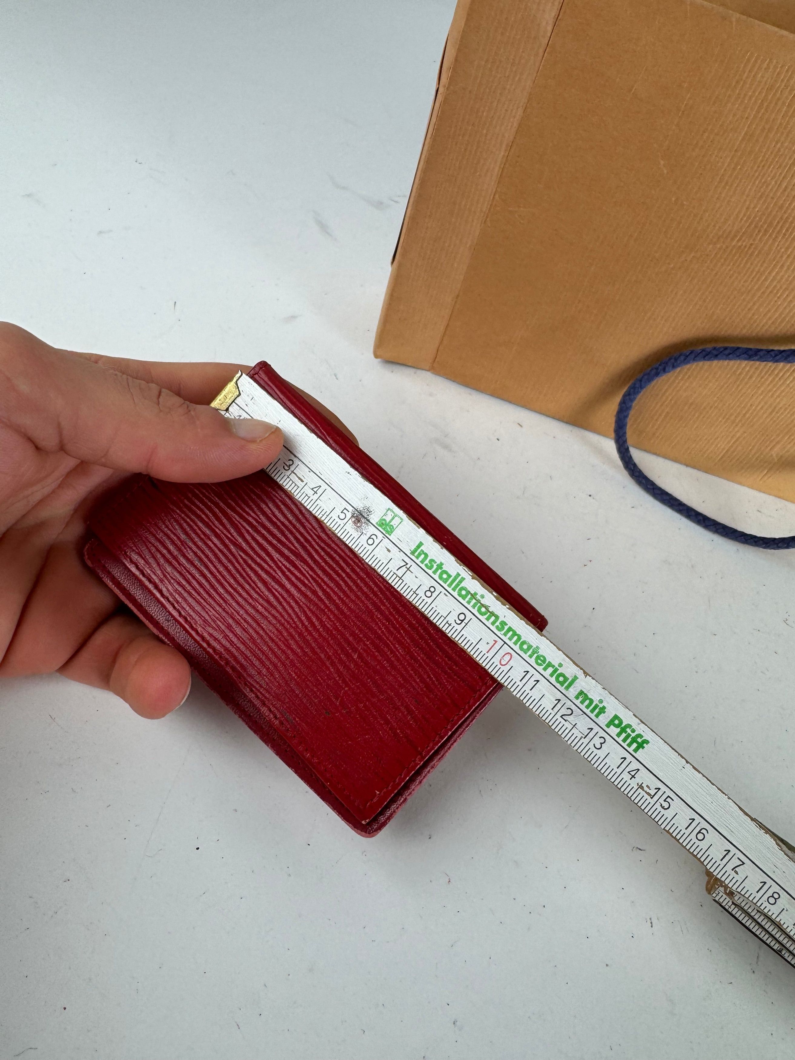 Louis Vuitton Vintage EPI Leather Card Holder Red Size ONE SIZE - 8 Thumbnail