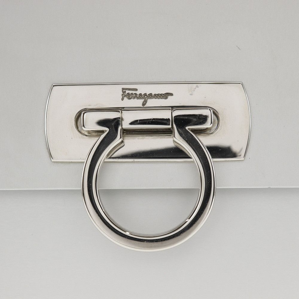 Salvatore Ferragamo Salvatore Ferragamo Gancini Aluminum Handbag Metal Handbag AU21-6716 DUTY FREE for USA