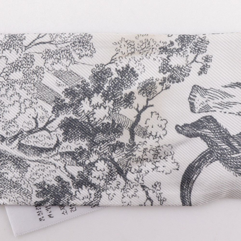 Dior Dior Dior Mitzah Toile de Jouy Sauvage Silk Scarf Others Scarf 15JOU106I602 DUTY FREE for USA Size ONE SIZE - 8 Thumbnail