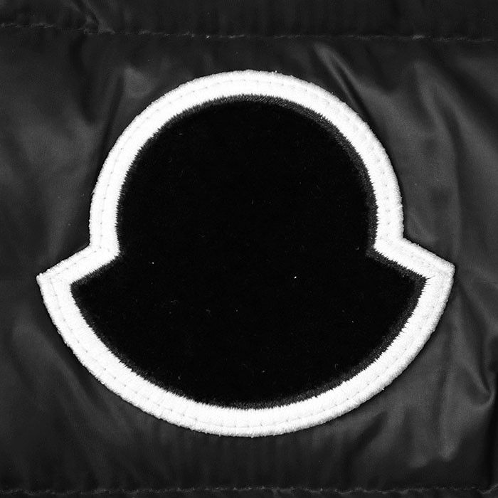 Moncler Moncler Moncler SASSIERE DOUDOUNE LEGER Nylon Down Jacket Others Outerwear DUTY FREE for USA Size ONE SIZE - 3 Thumbnail
