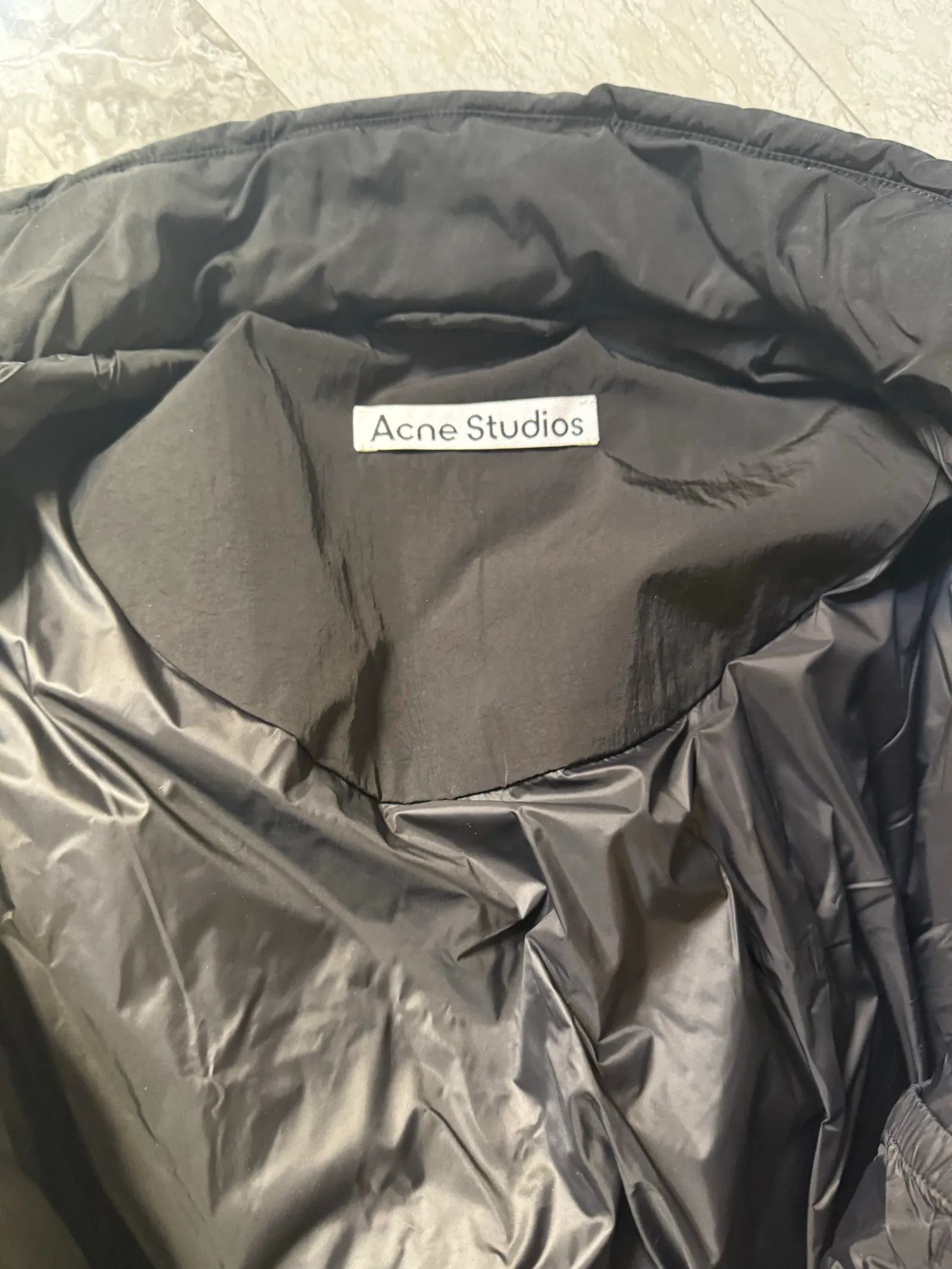 Acne Studios Acne Studios Odisella Down Jacket Size XS / US 0-2 / IT 36-38 - 2 Thumbnail