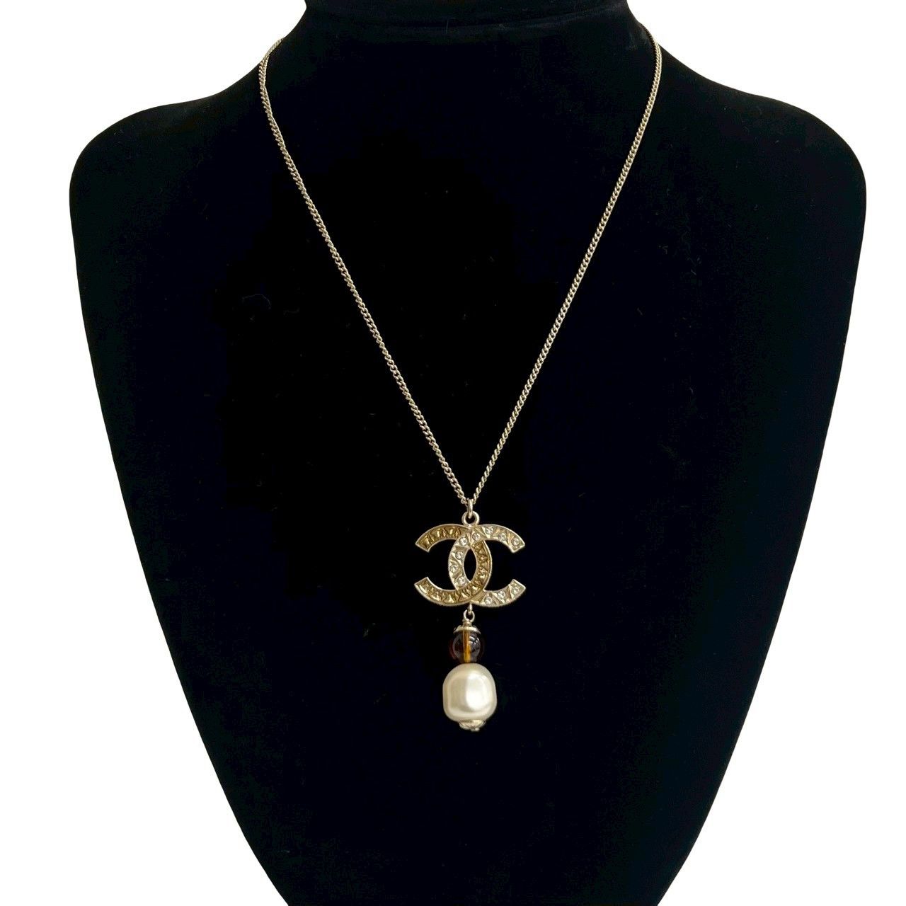 Chanel Chanel Chanel Coco Mark Faux Pearl Necklace Metal Necklace DUTY FREE for USA Size ONE SIZE - 2 Thumbnail
