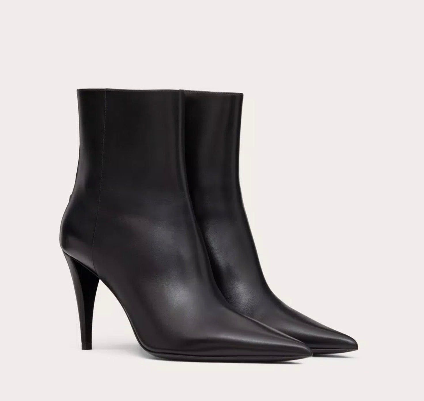 Valentino Valentino Rockstud Ankle Boots SIZE 36 Size ONE SIZE - 2 Thumbnail